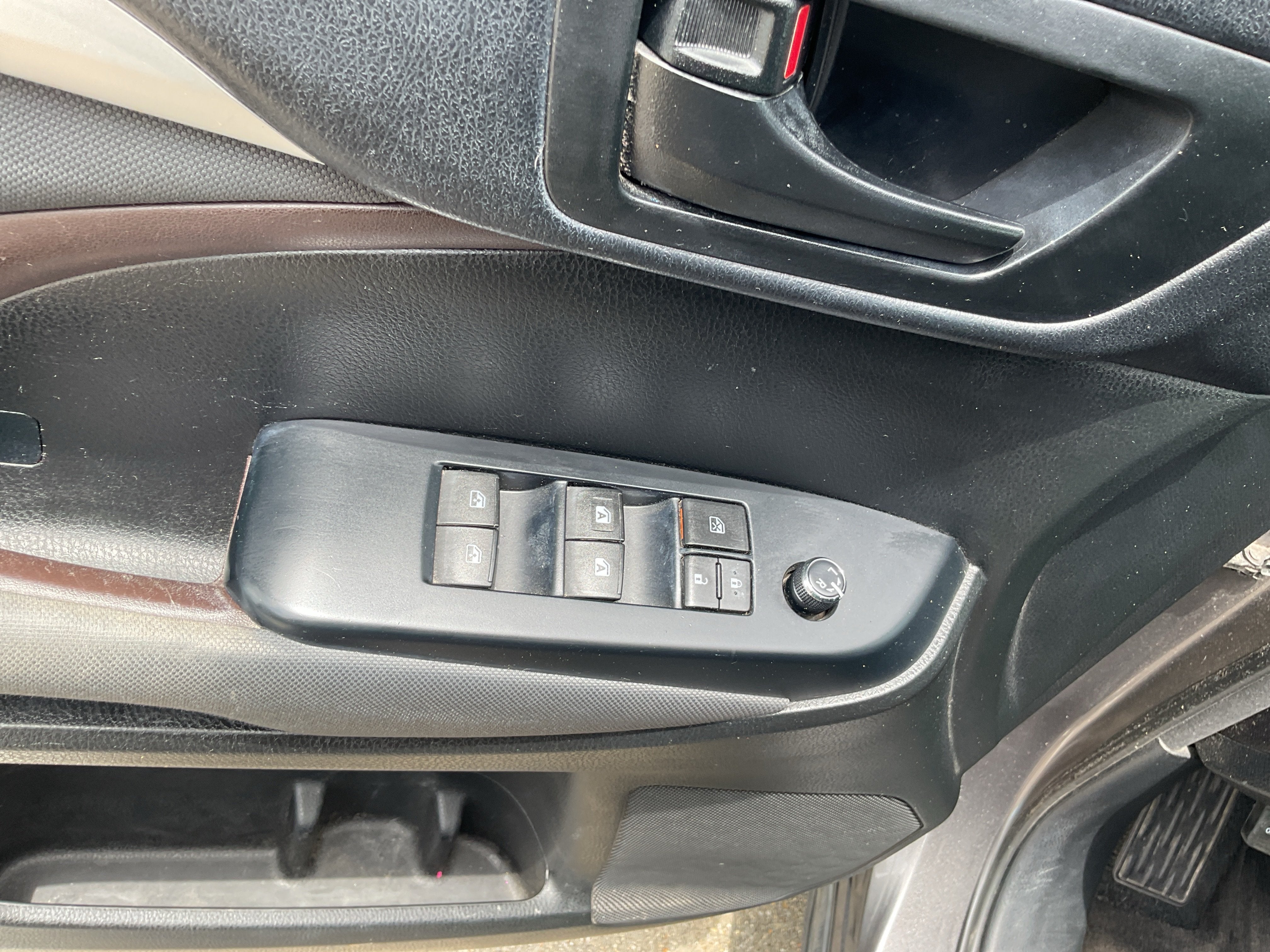 2017 Toyota Highlander LE