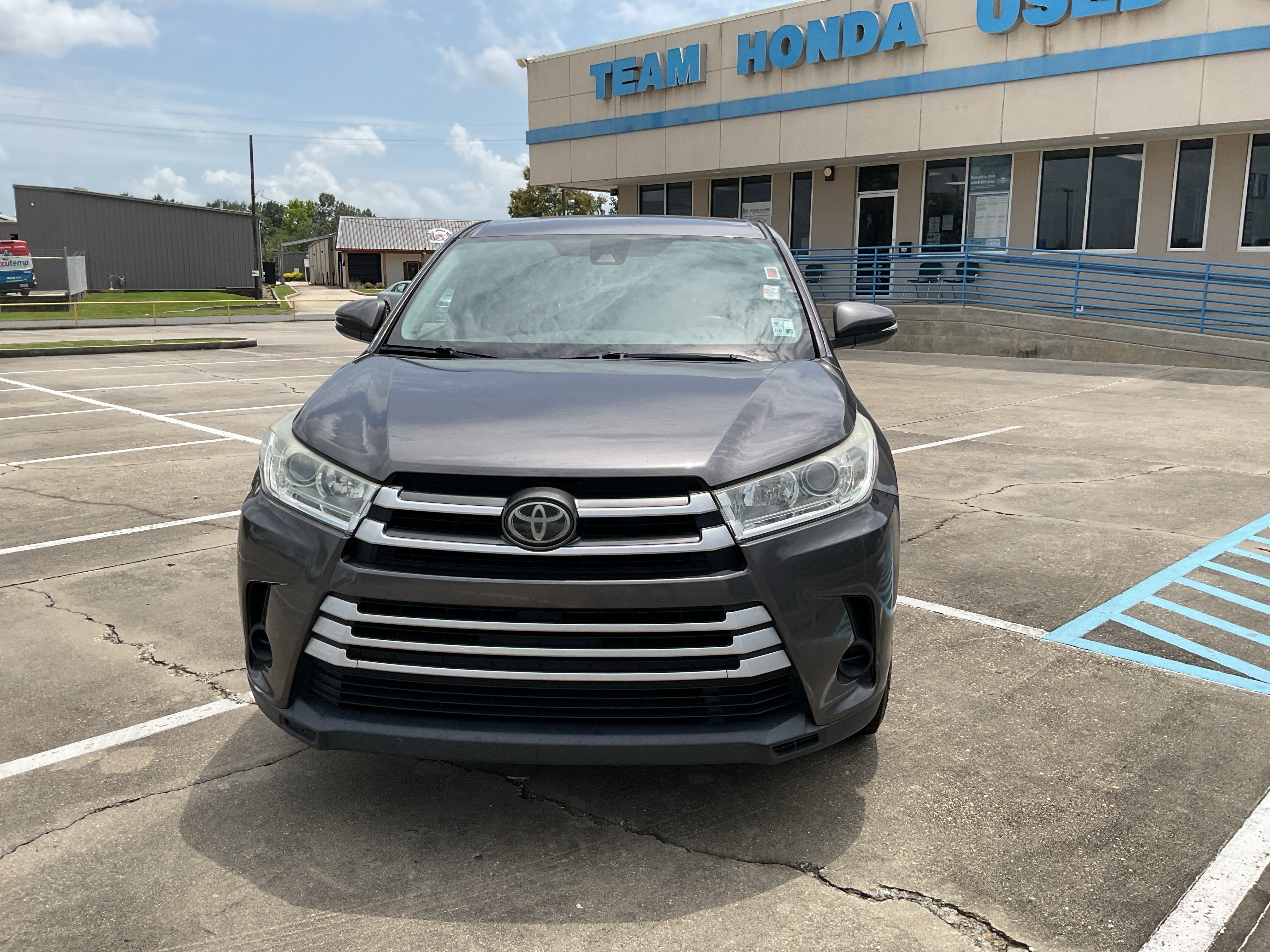 2017 Toyota Highlander LE