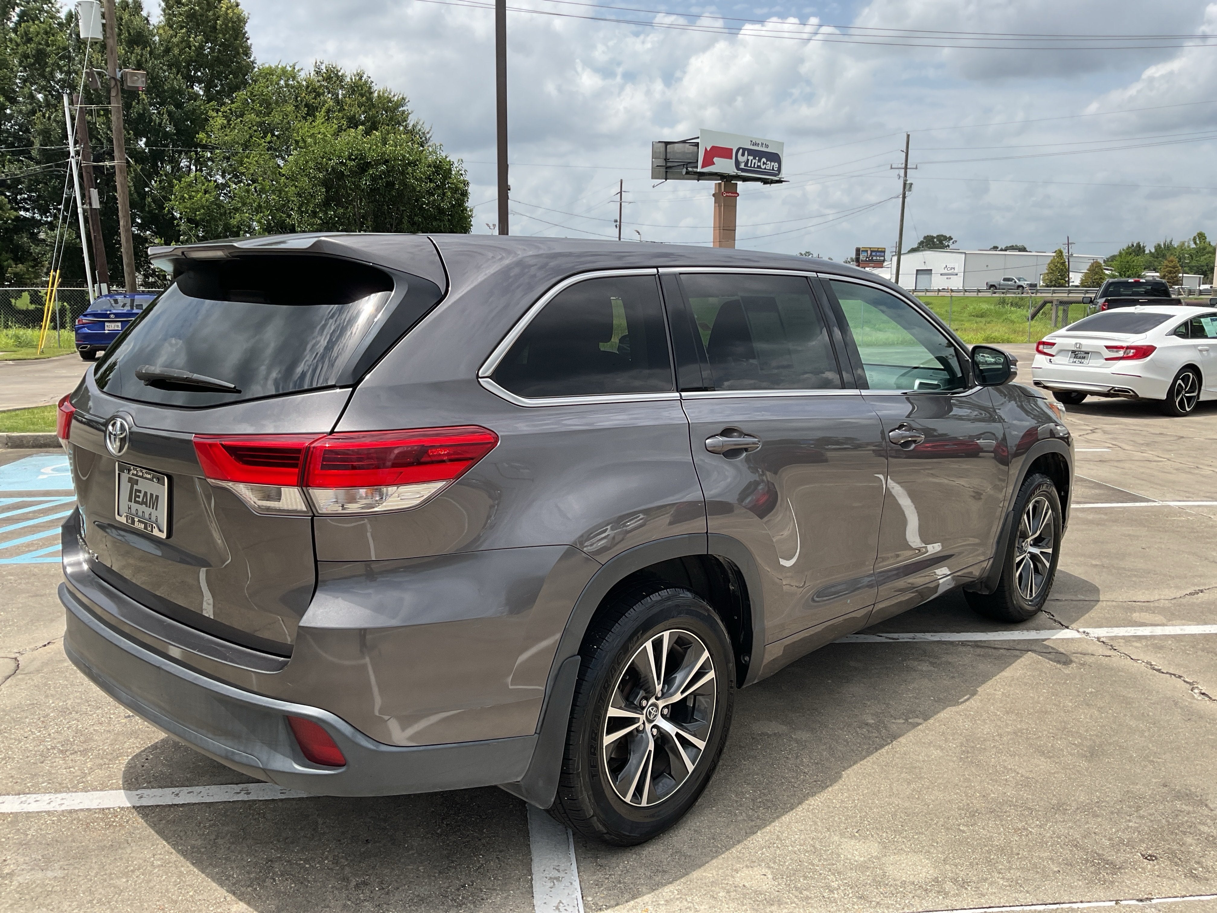 2017 Toyota Highlander LE
