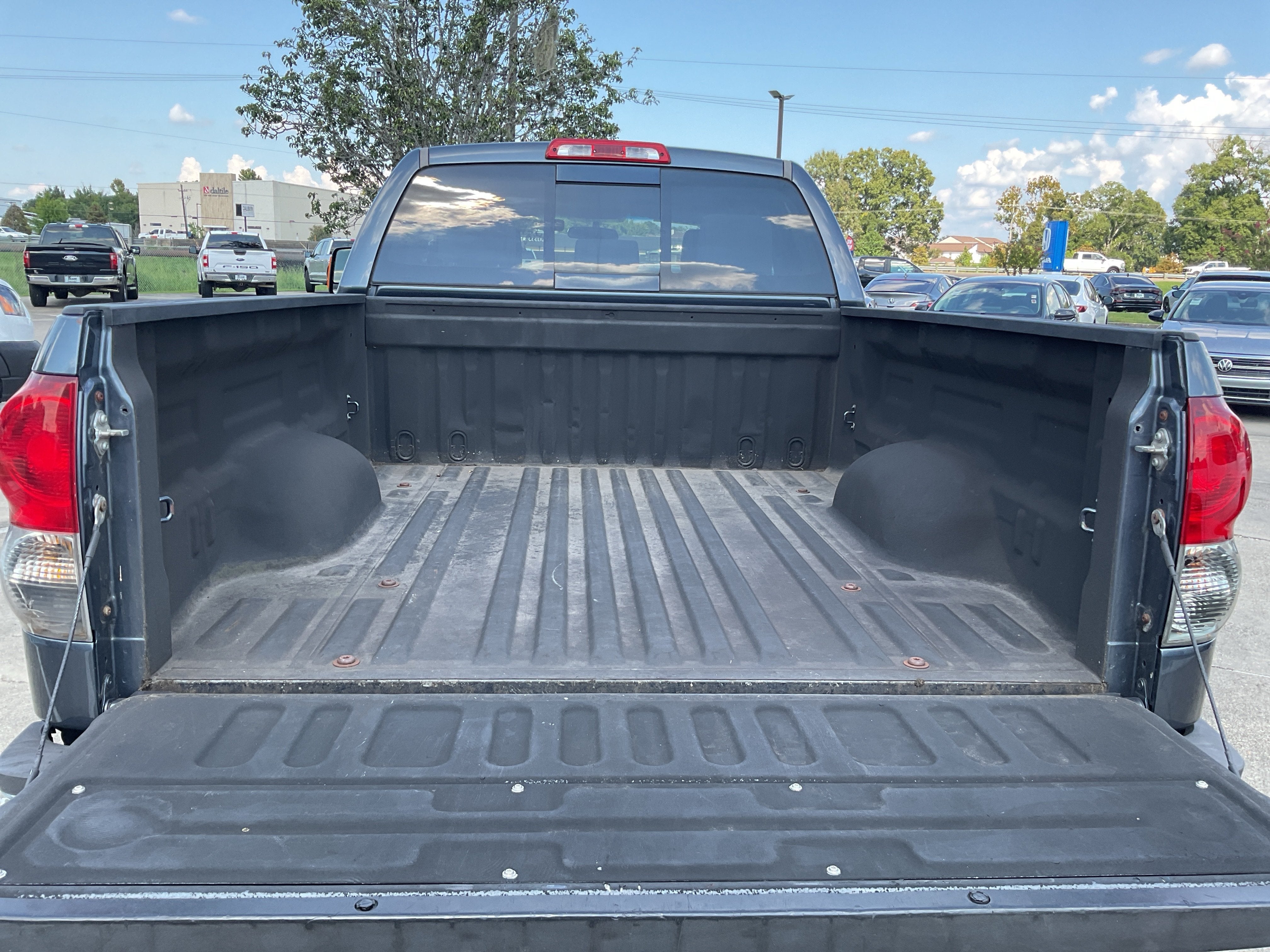 2008 Toyota Tundra 4WD Truck SR5