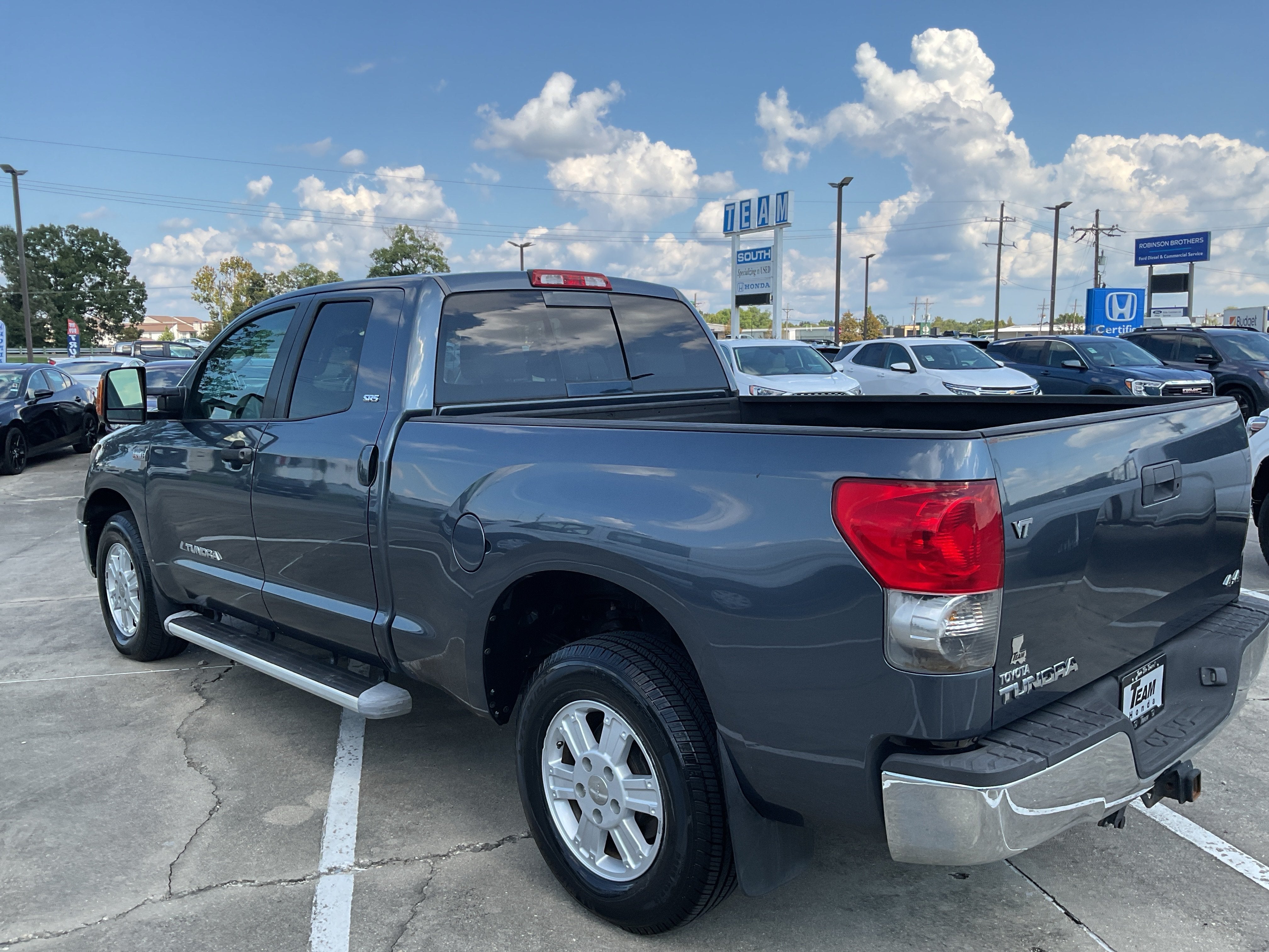 2008 Toyota Tundra 4WD Truck SR5