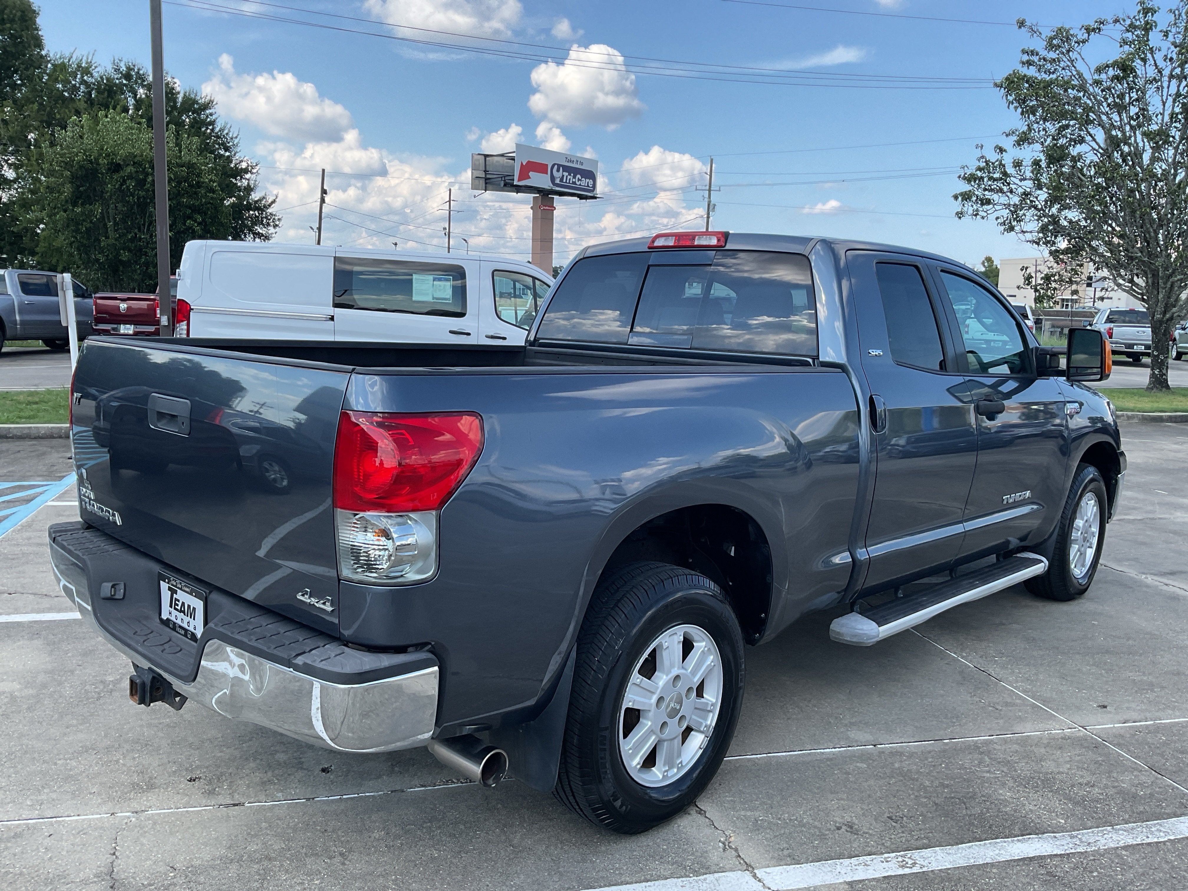 2008 Toyota Tundra 4WD Truck SR5