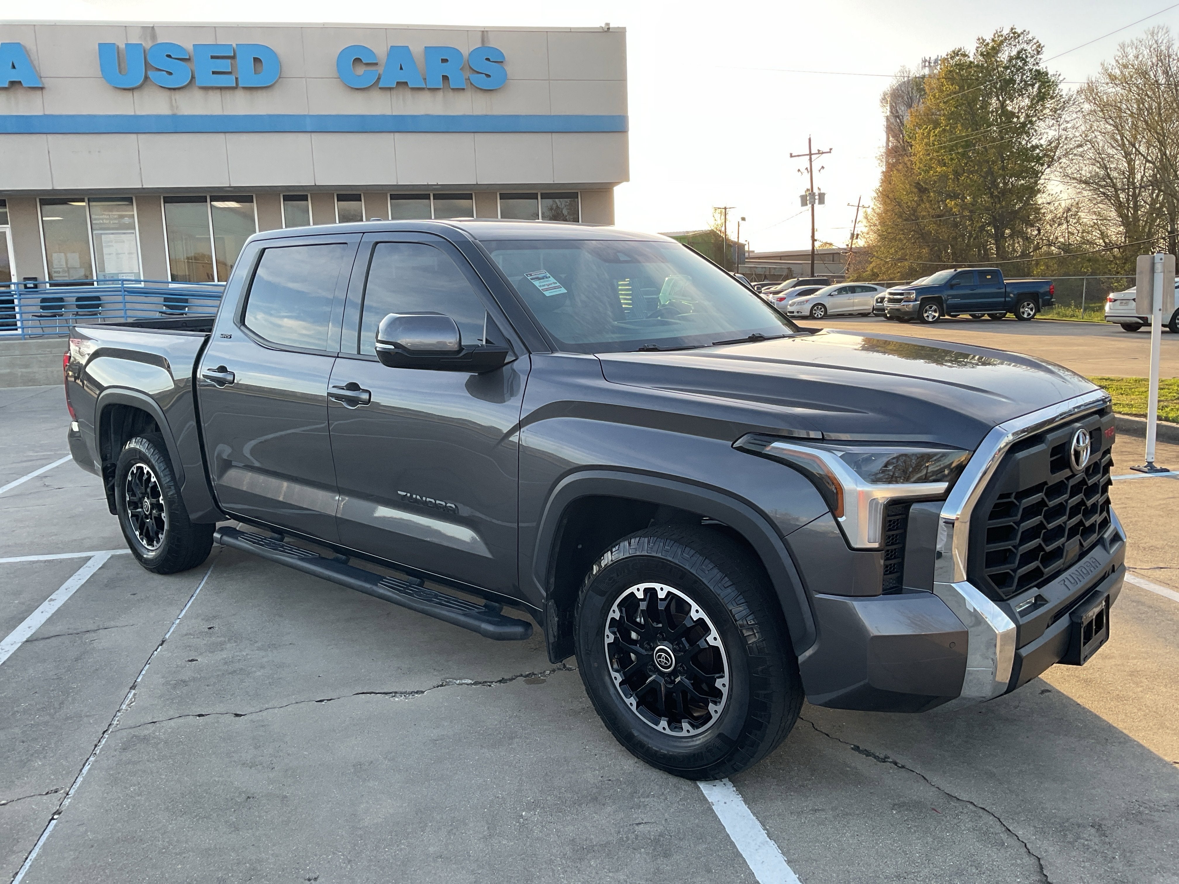 2023 Toyota Tundra 2WD SR5
