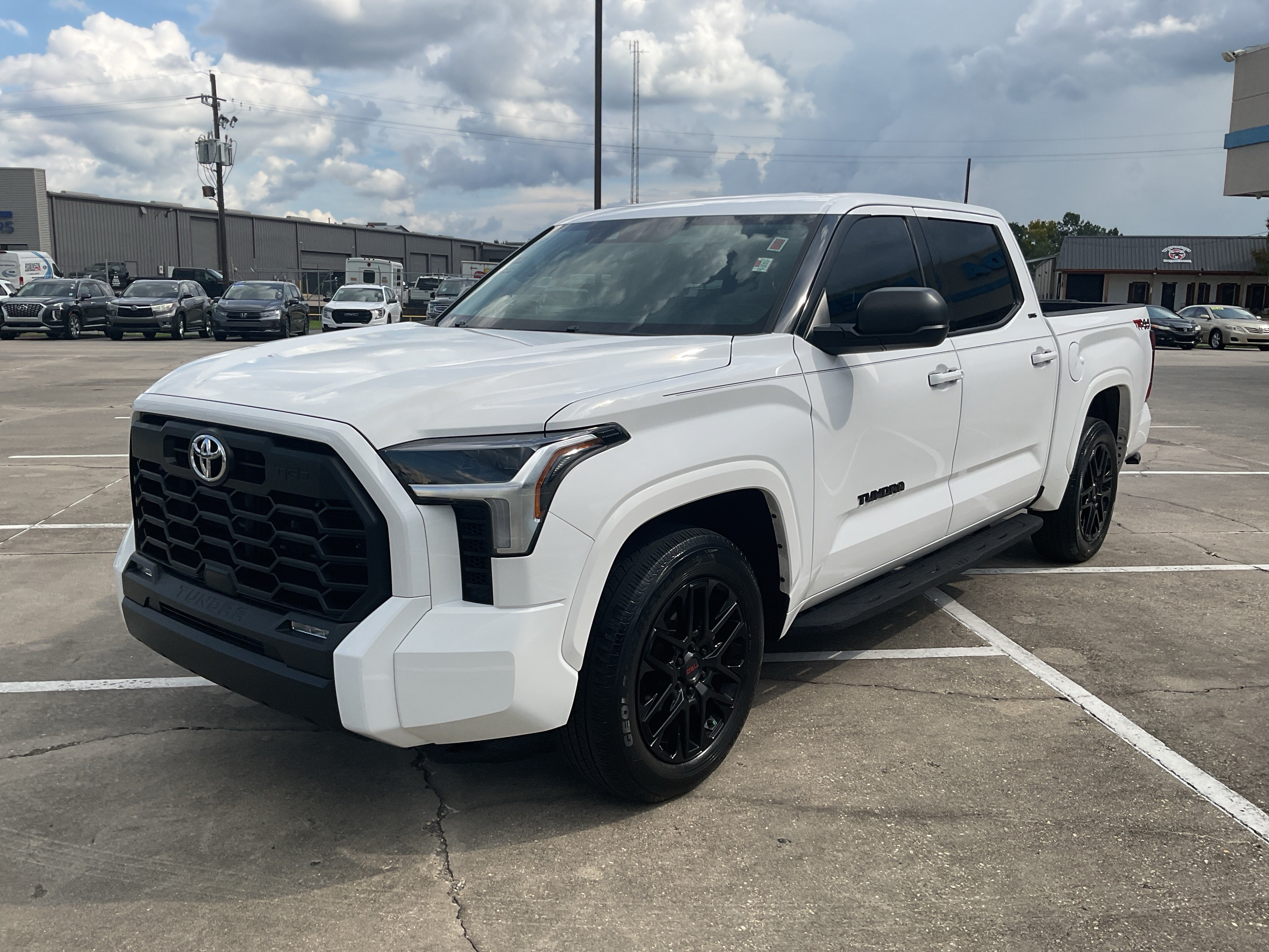 2023 Toyota Tundra 4WD SR5