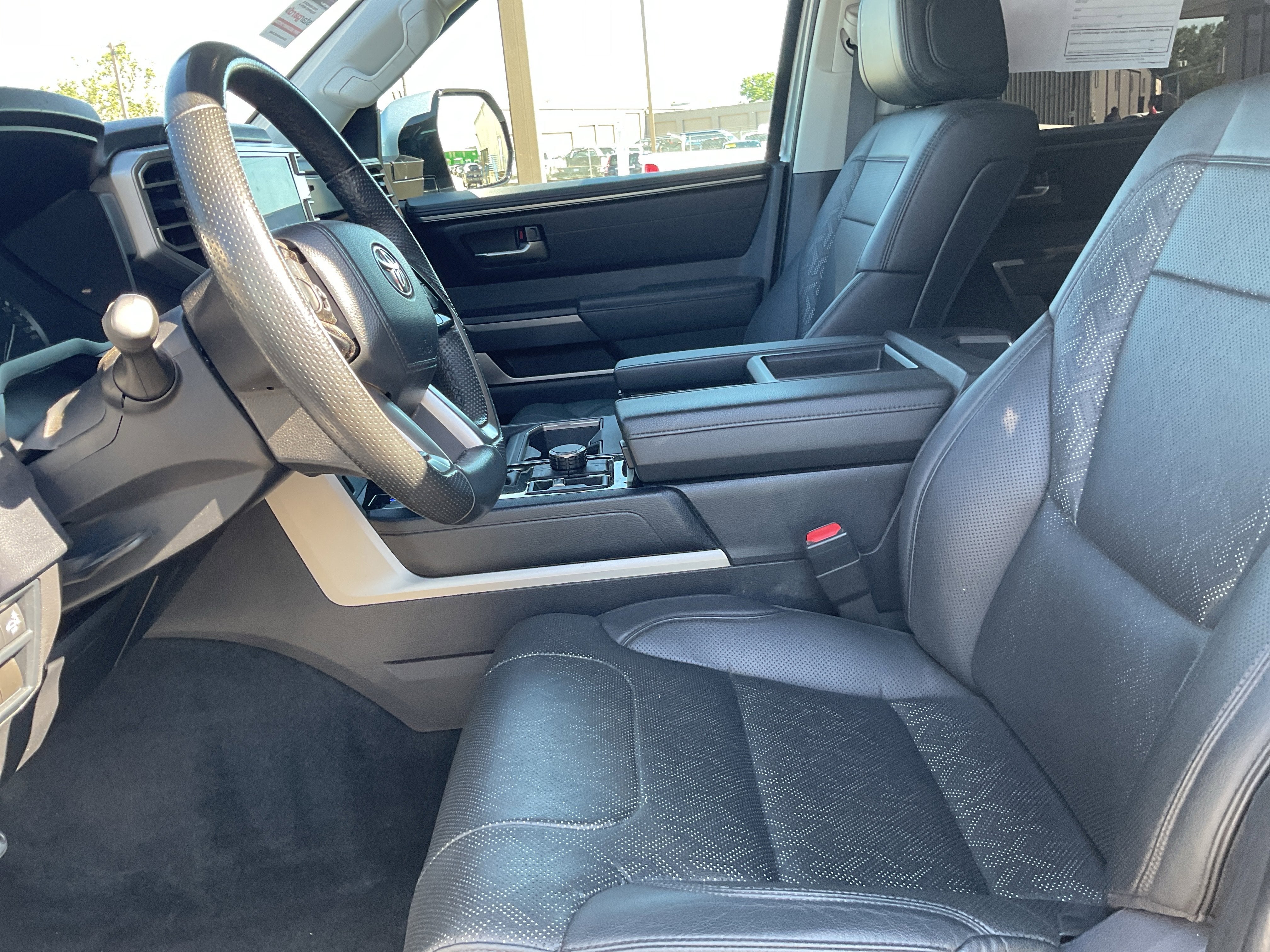 2024 Toyota Tundra 4WD SR5