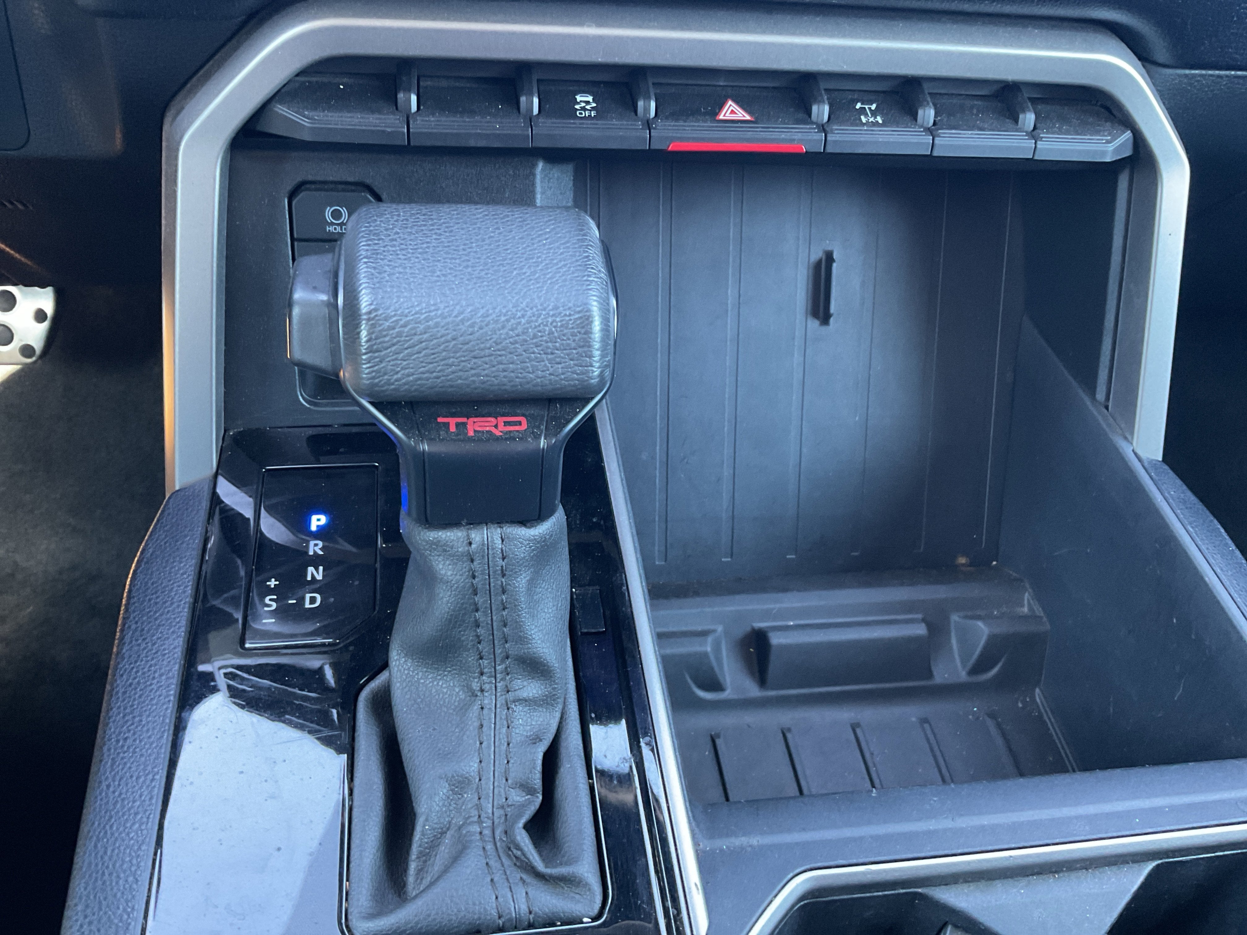 2024 Toyota Tundra 4WD SR5