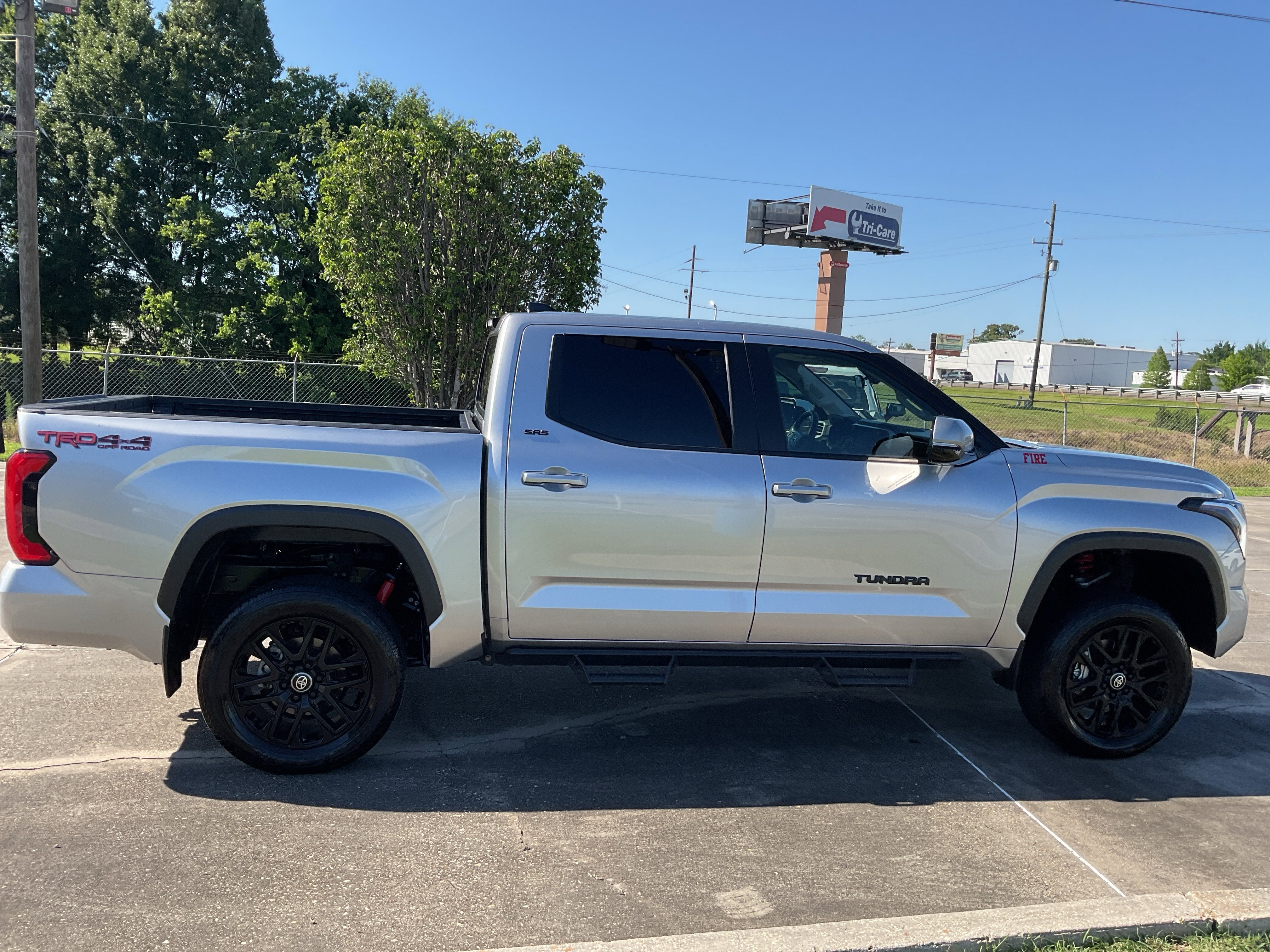 2024 Toyota Tundra 4WD SR5