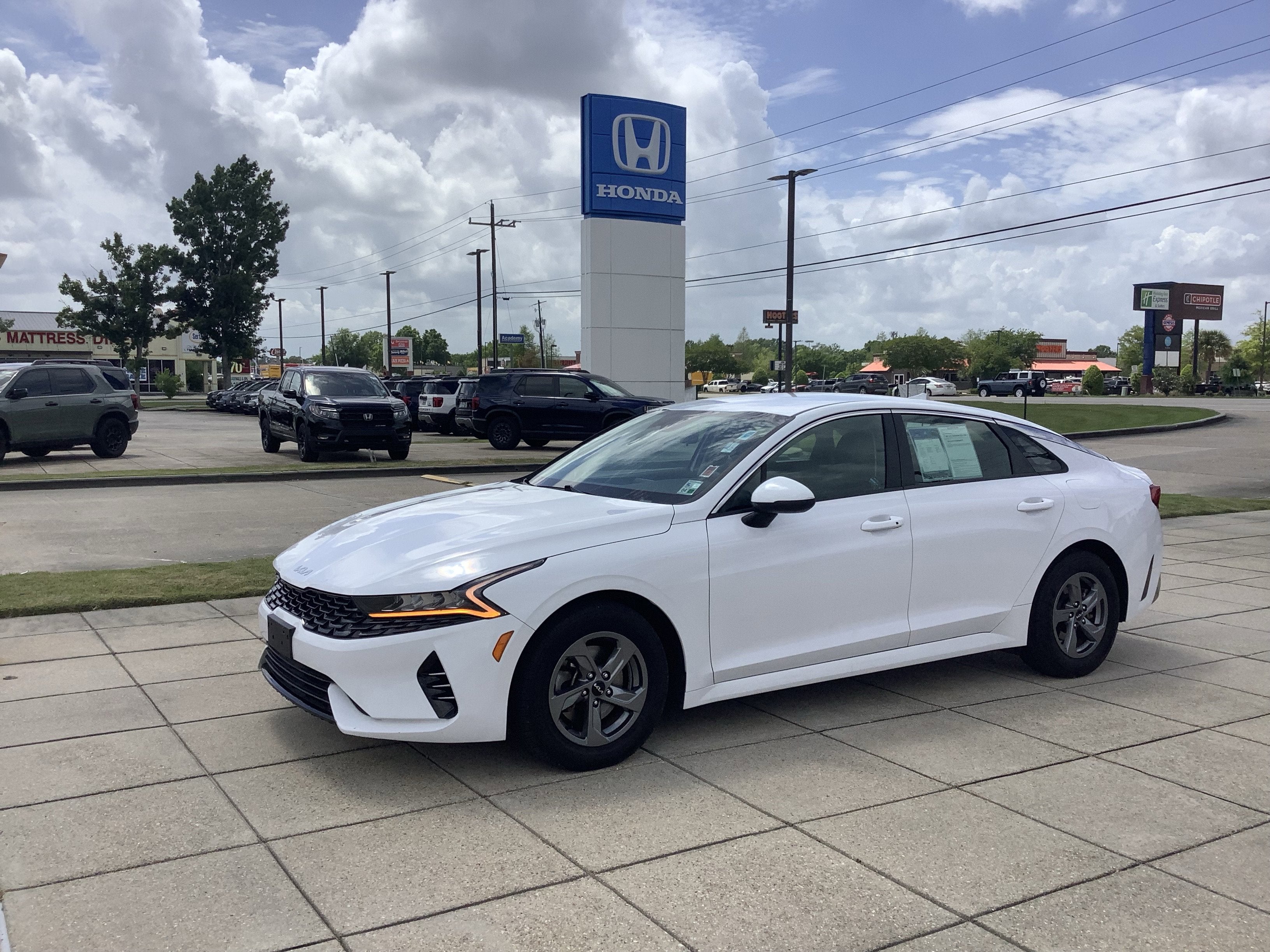 2023 Kia K5 LXS