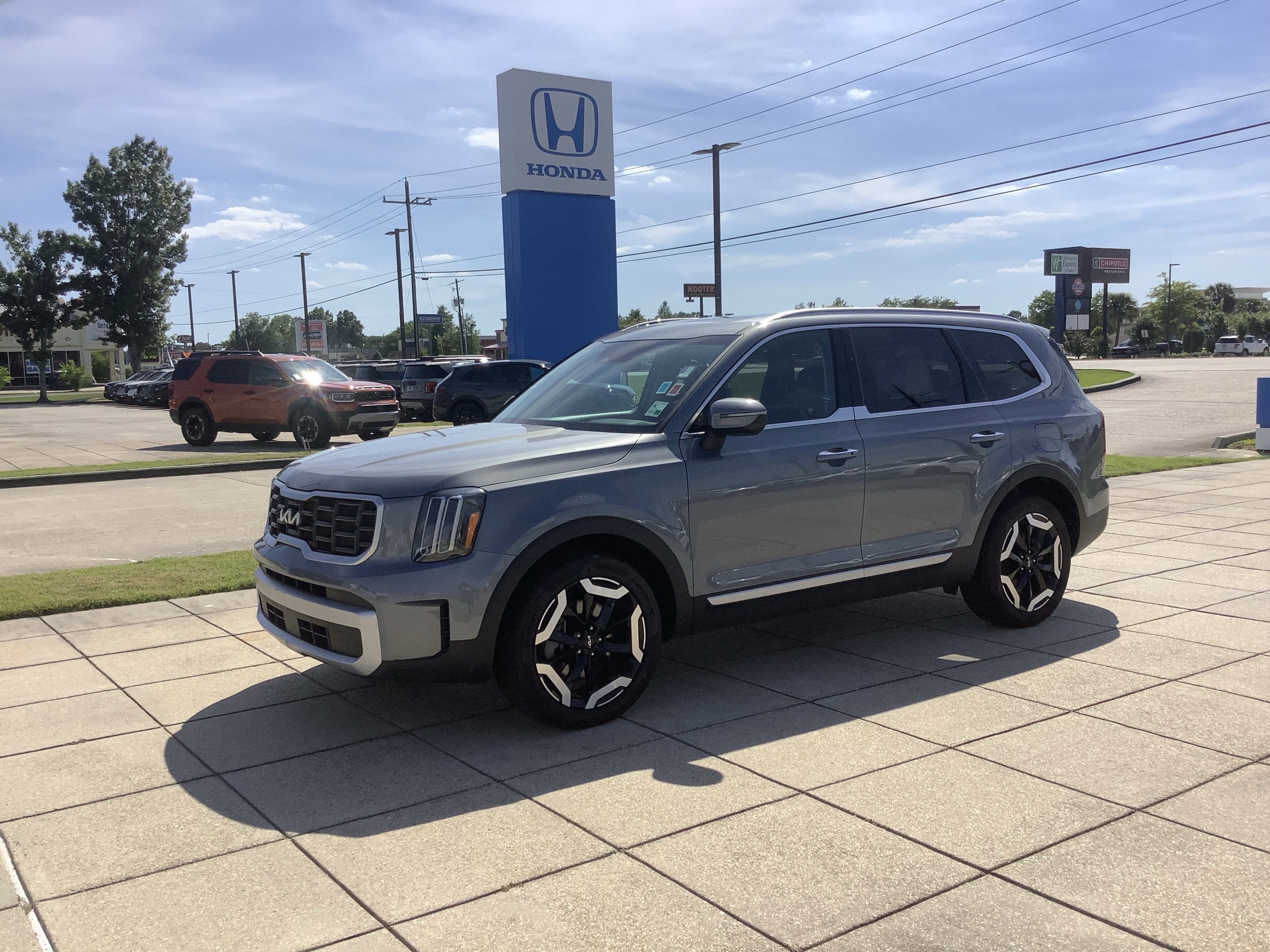 2025 Kia Telluride S