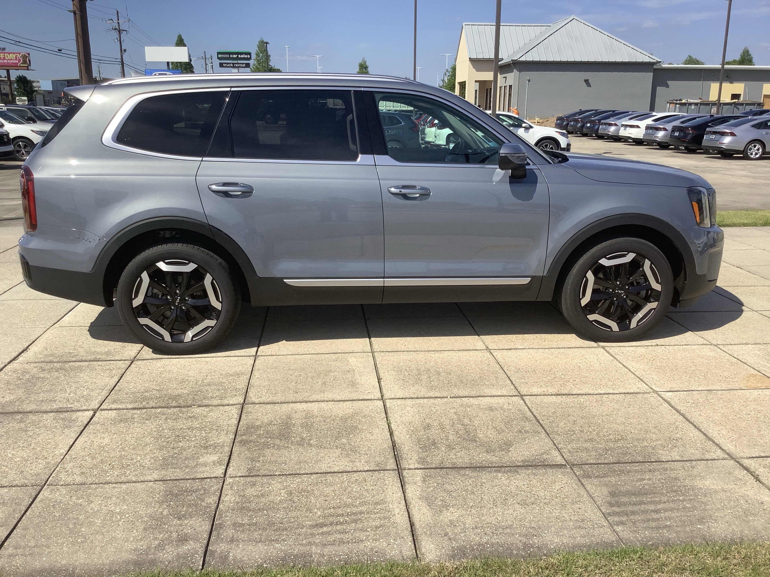 2025 Kia Telluride S