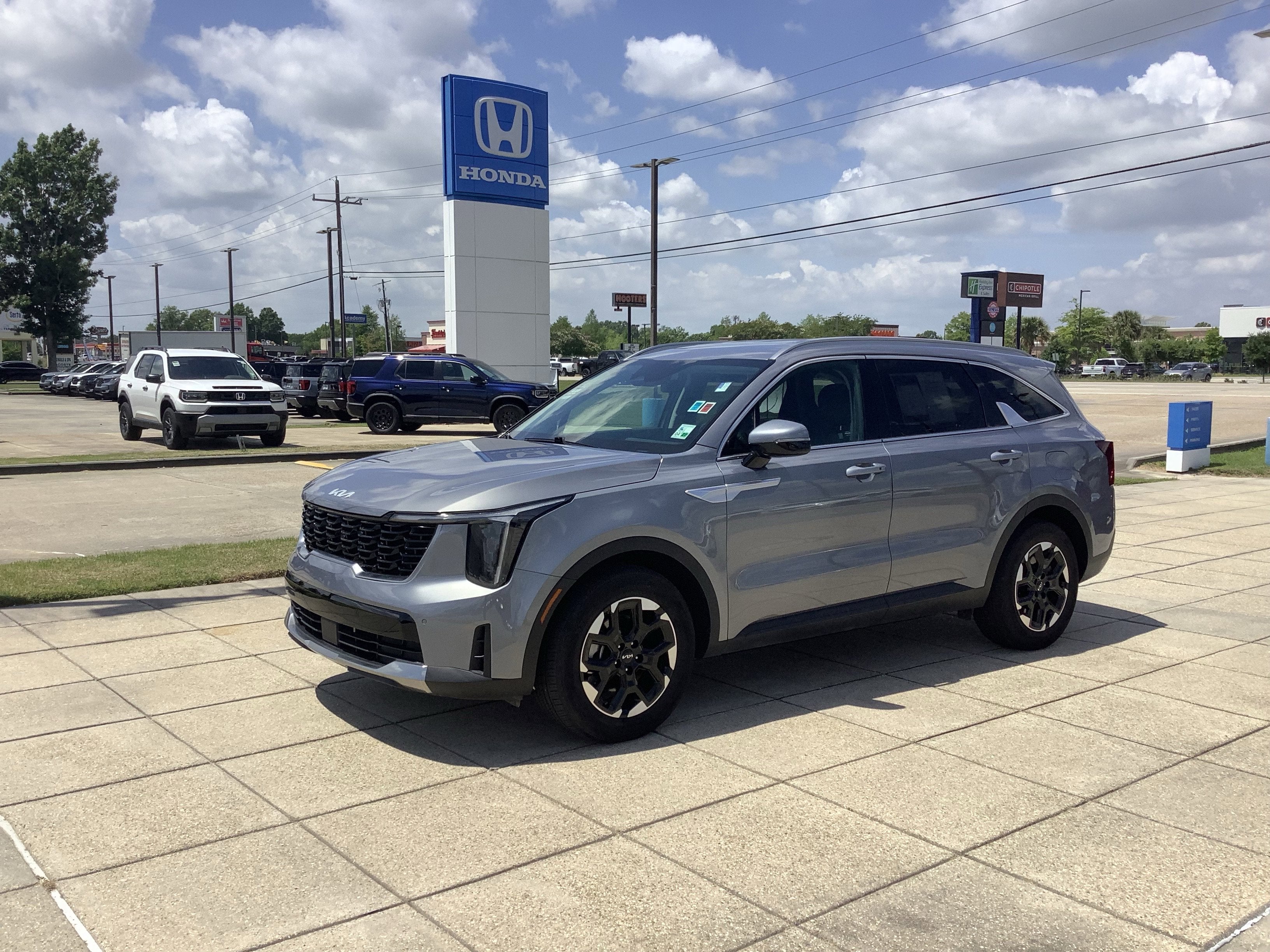 2024 Kia Sorento S