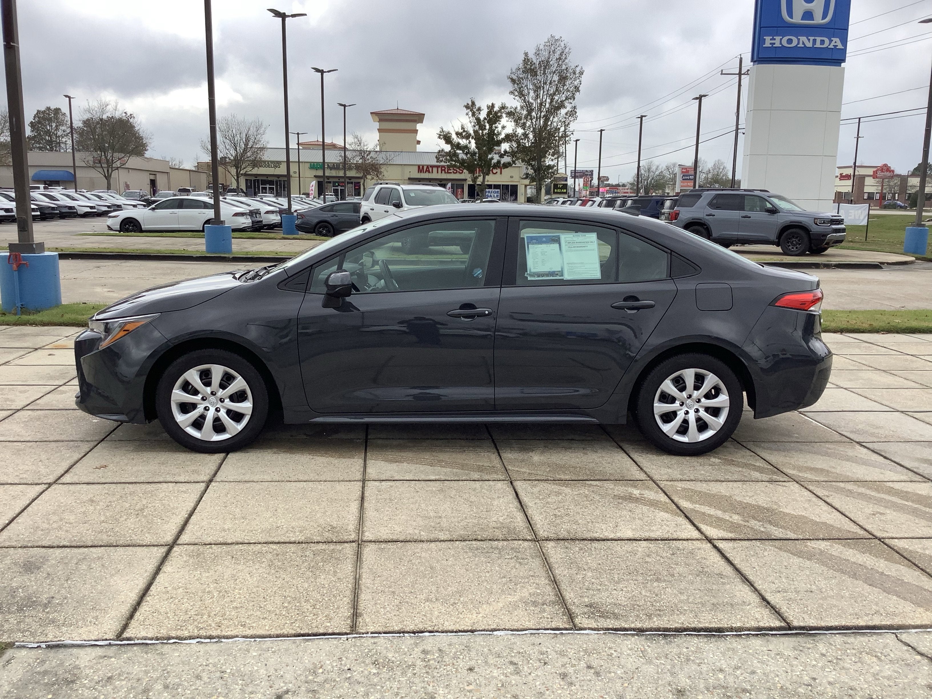 2024 Toyota Corolla LE