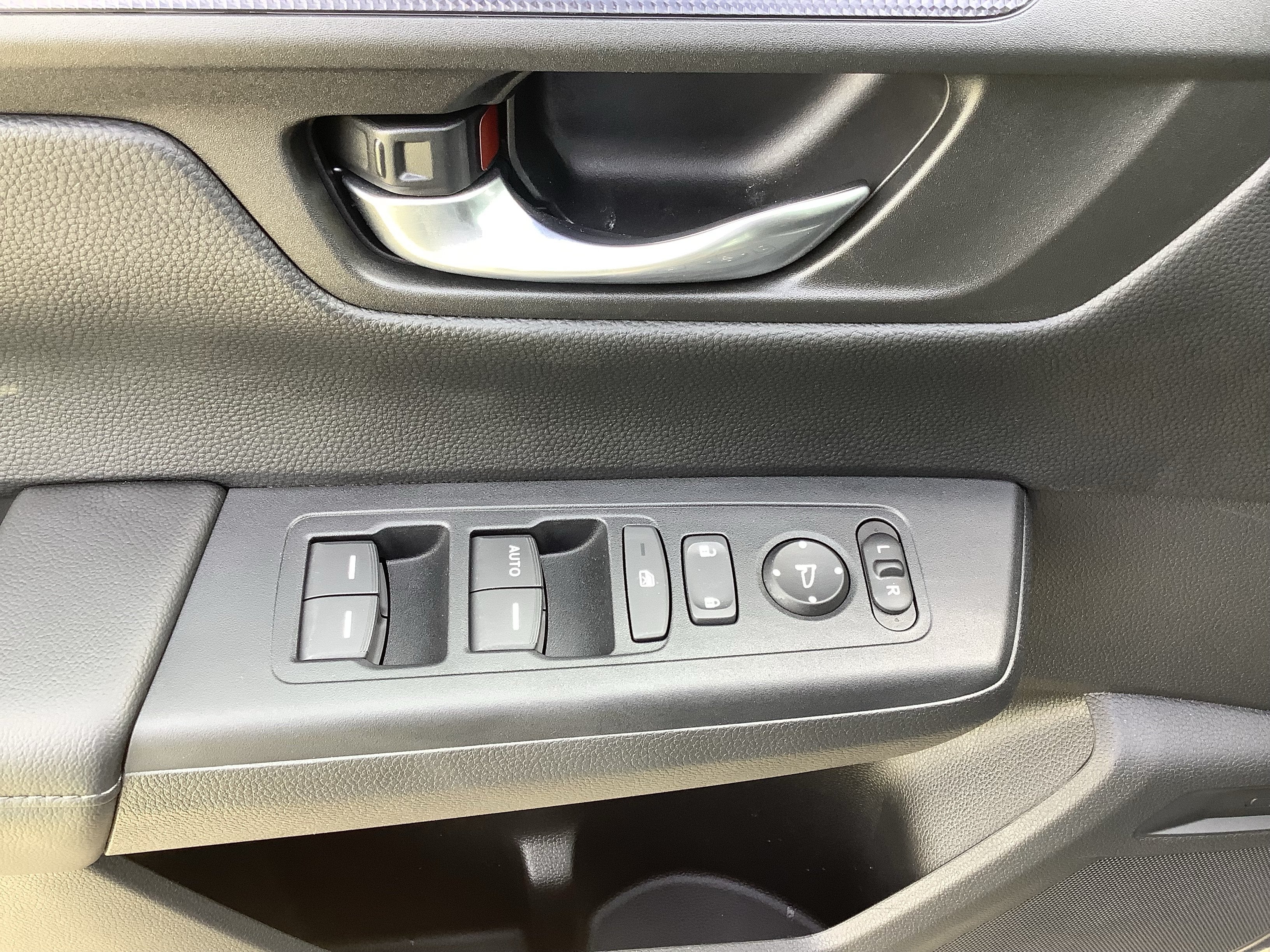 2025 Honda CR-V LX