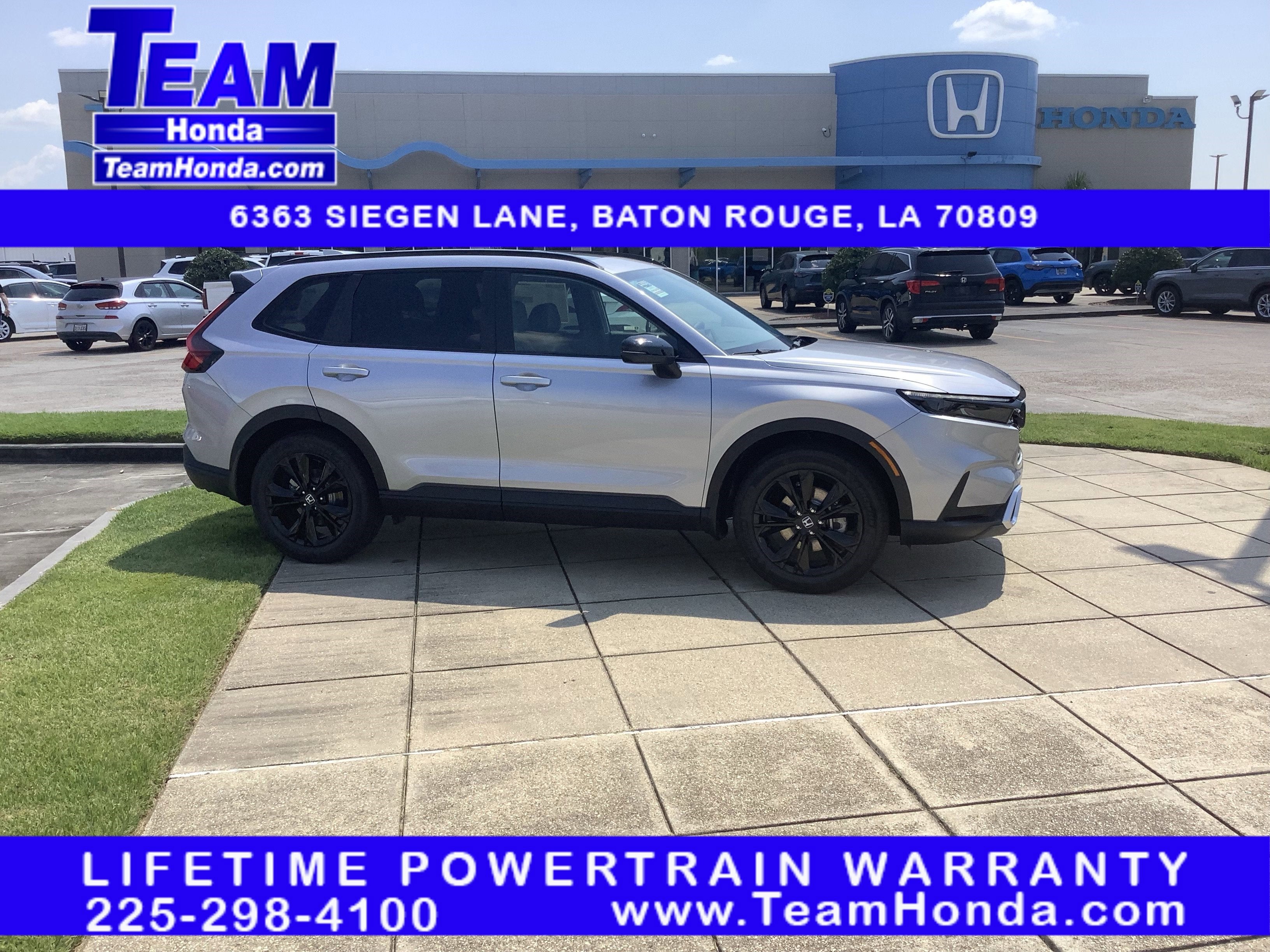 2026 Honda CR-V Hybrid Sport Touring AWD's photo