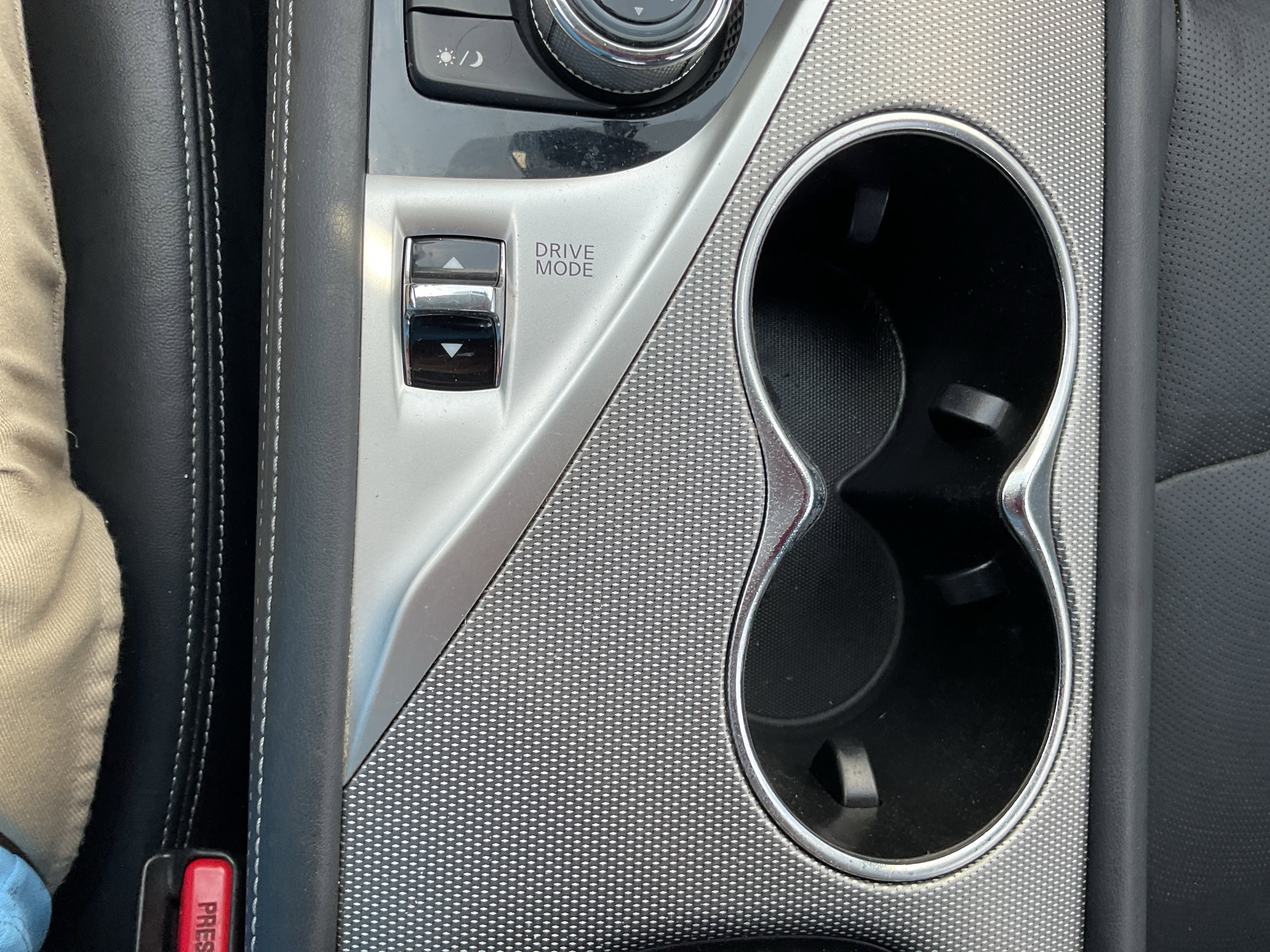 2014 INFINITI Q50 Premium