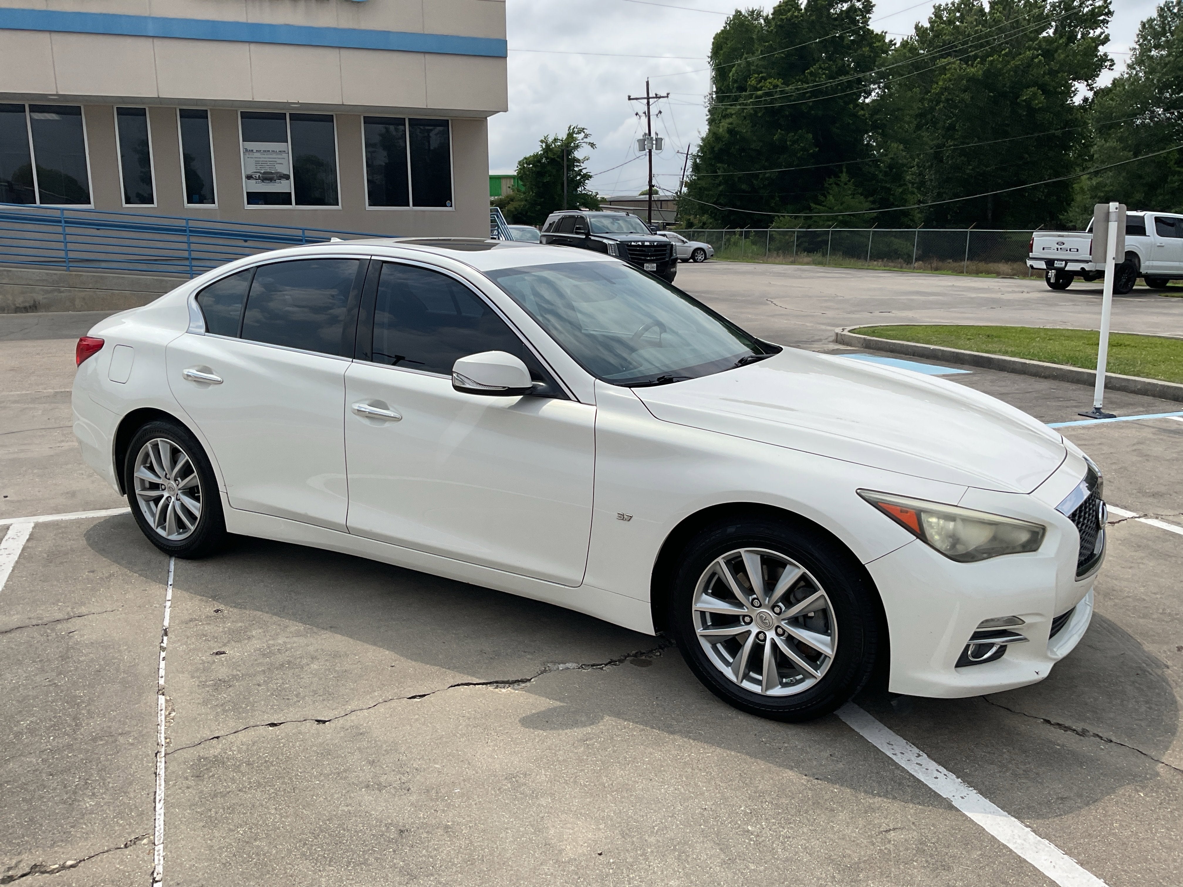 2014 INFINITI Q50 Premium