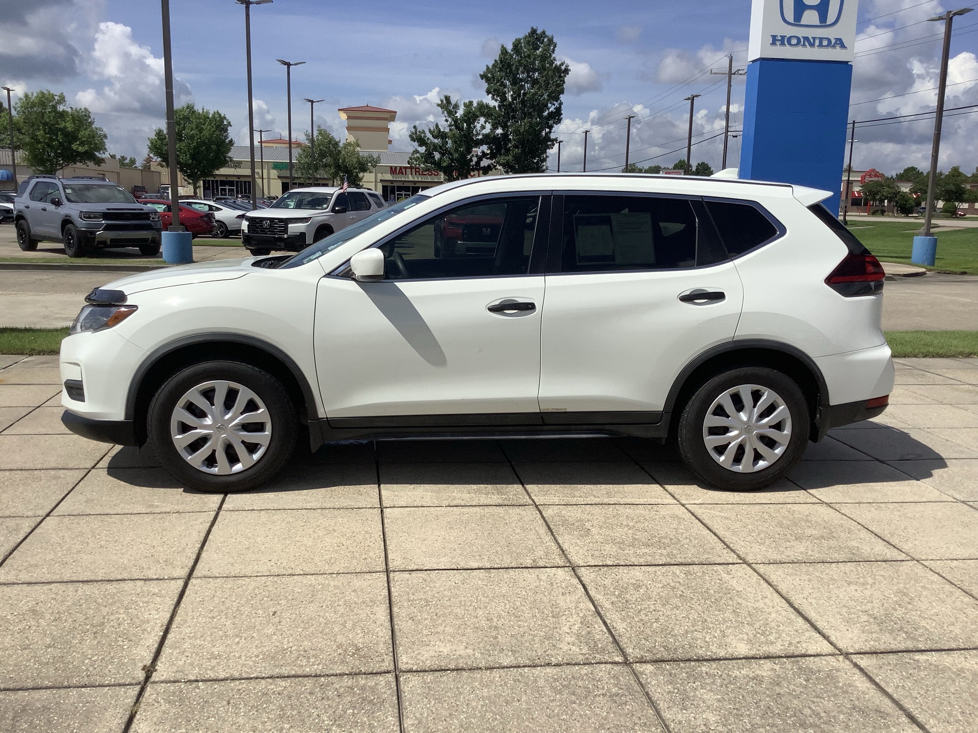 2018 Nissan Rogue S