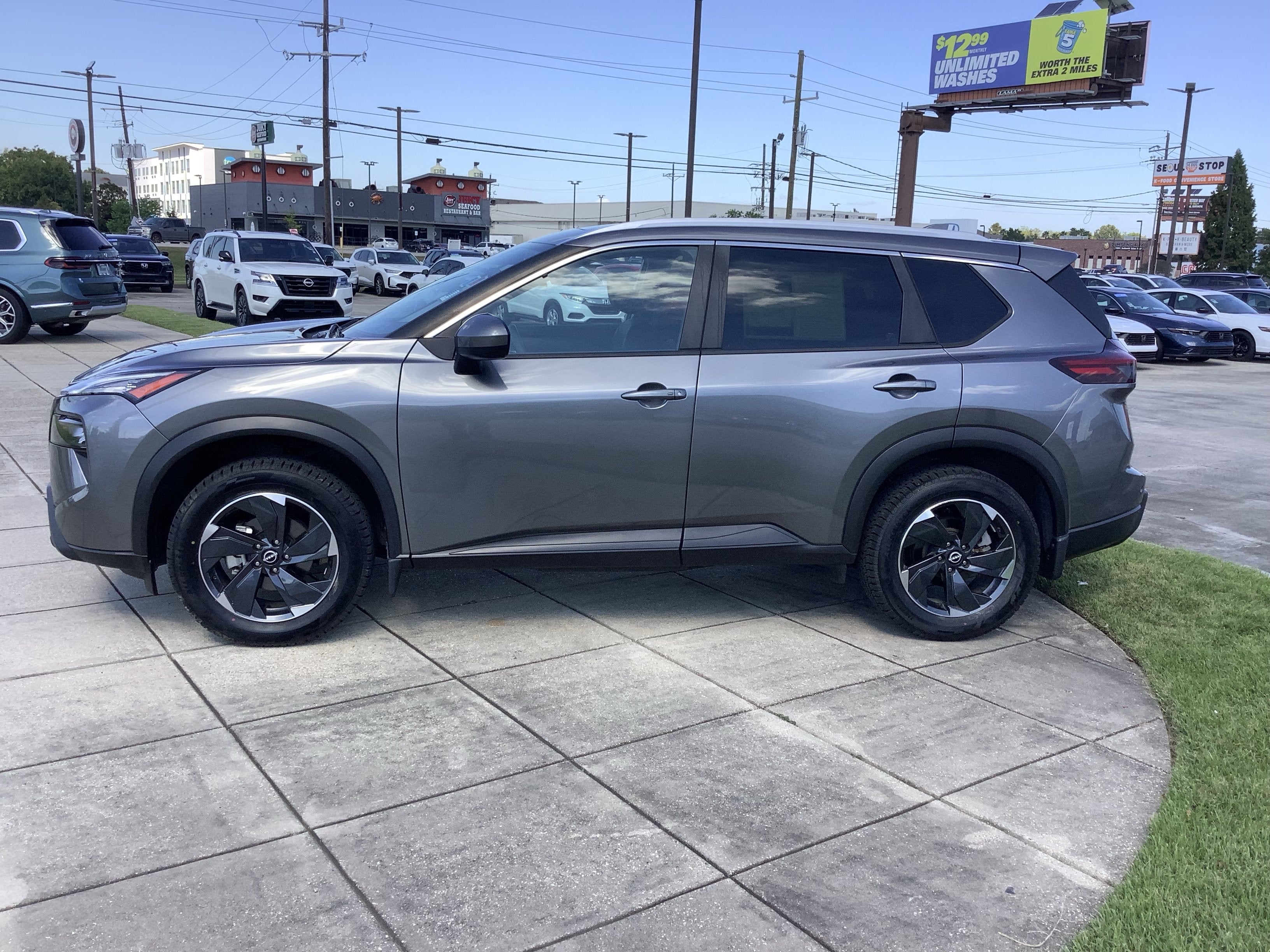 2024 Nissan Rogue SV