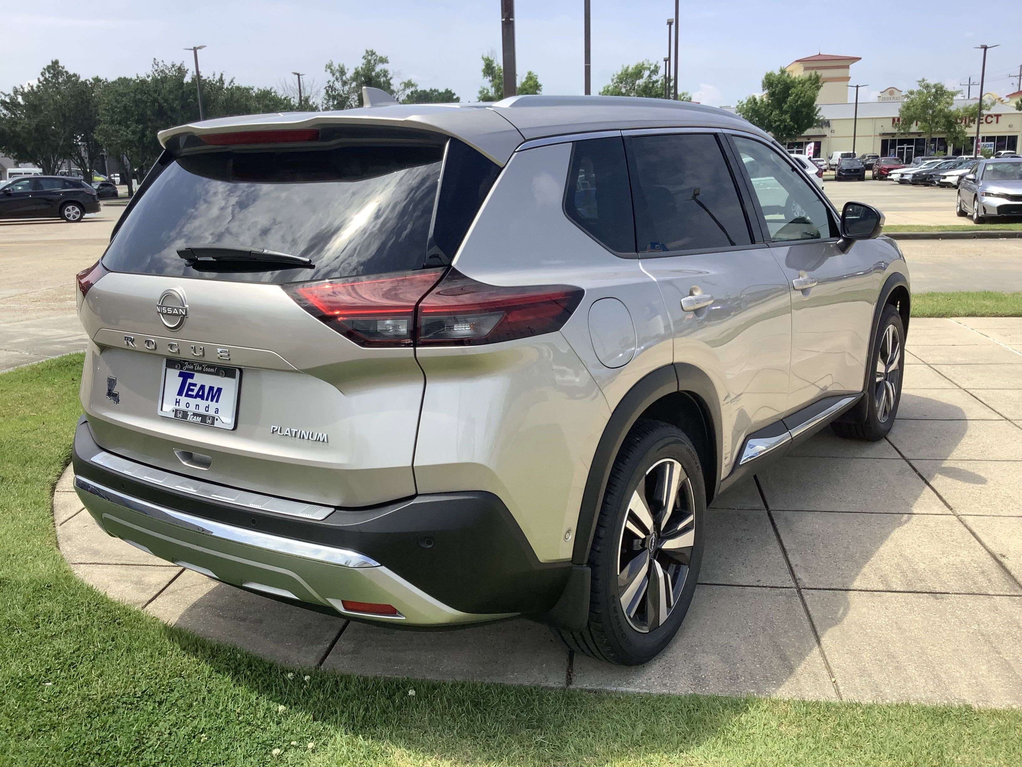 2022 Nissan Rogue Platinum