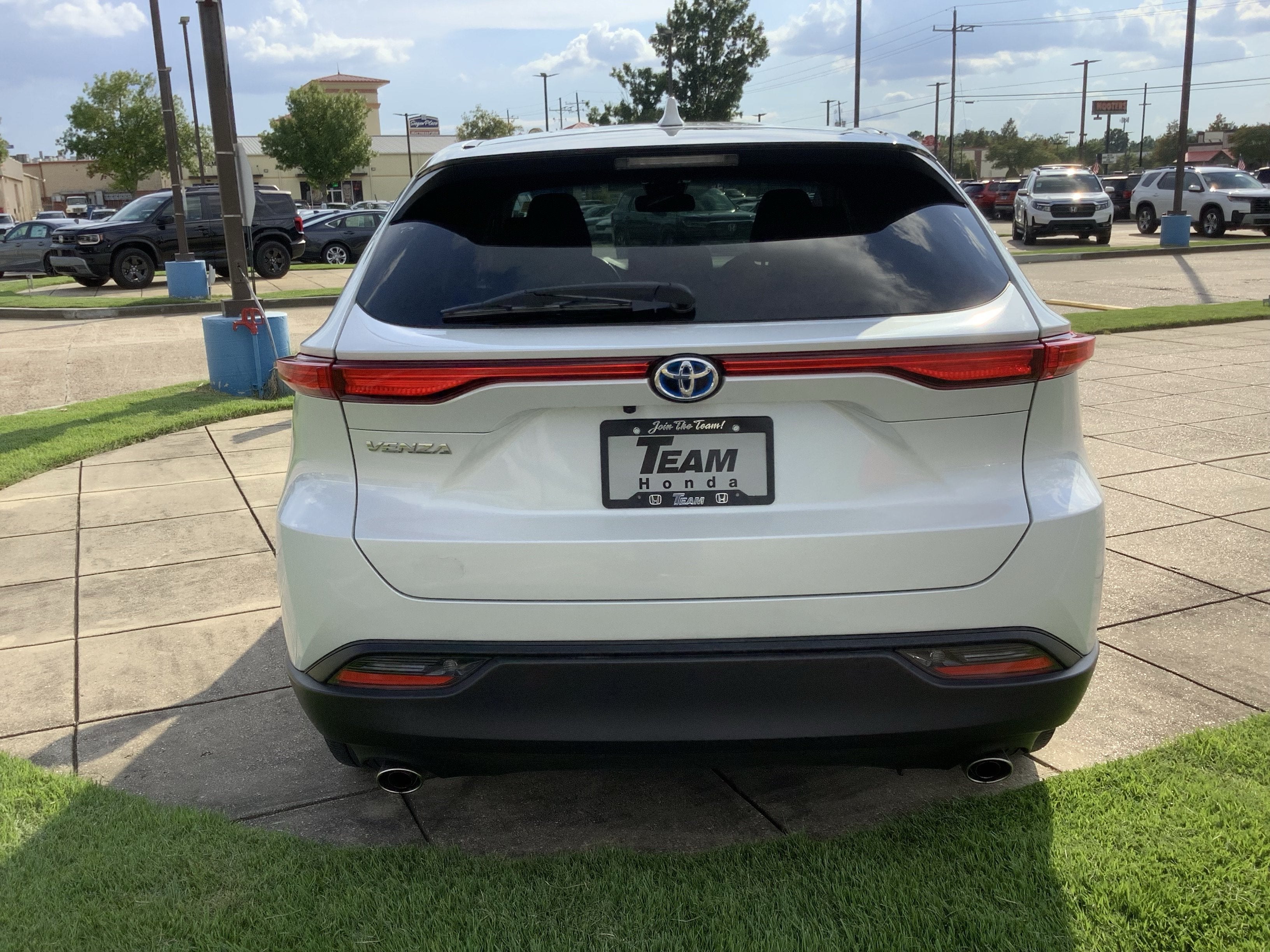 2024 Toyota Venza LE
