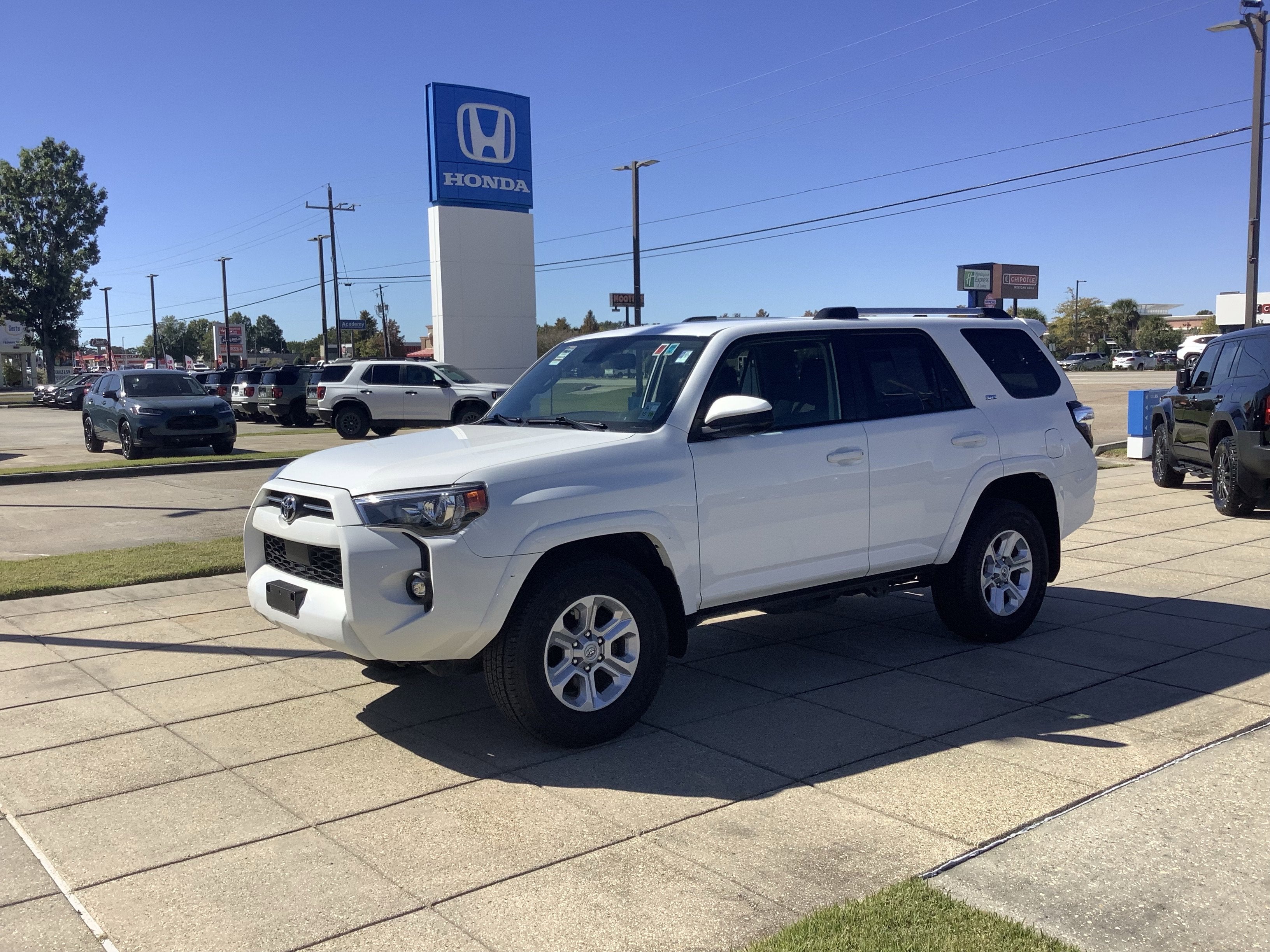 2023 Toyota 4Runner SR5