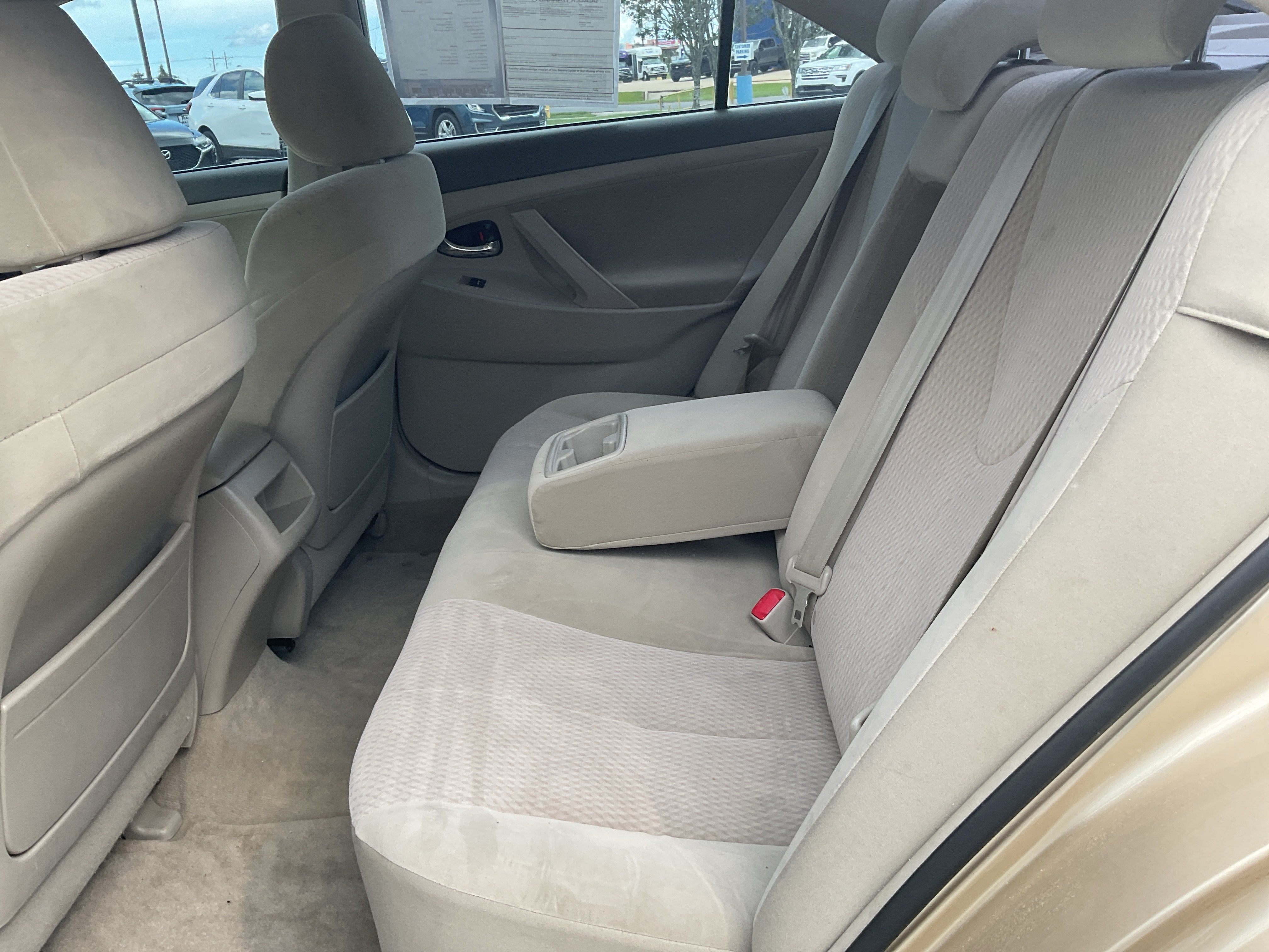 2010 Toyota Camry LE