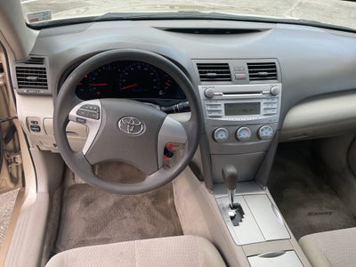 2010 Toyota Camry LE