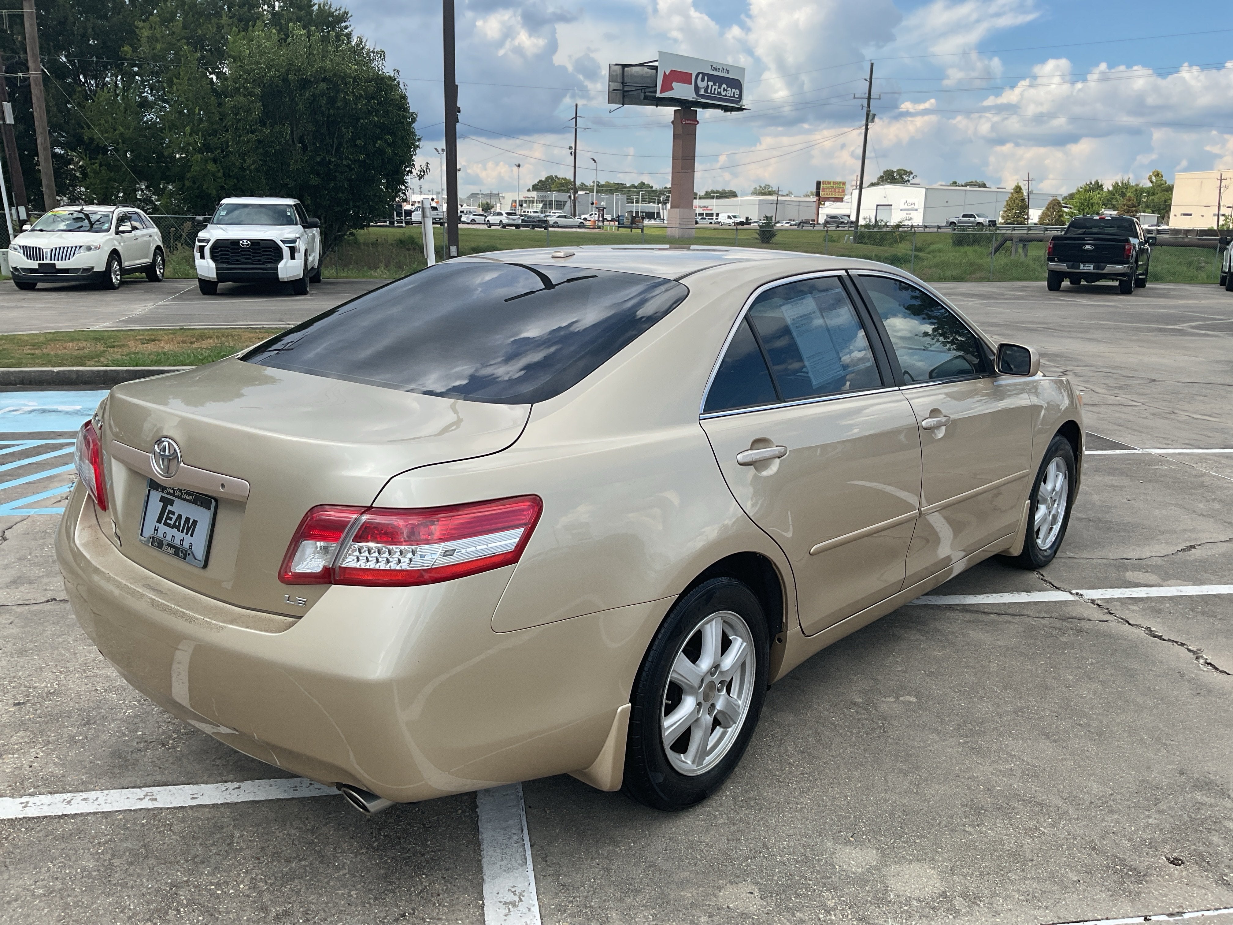 2010 Toyota Camry LE
