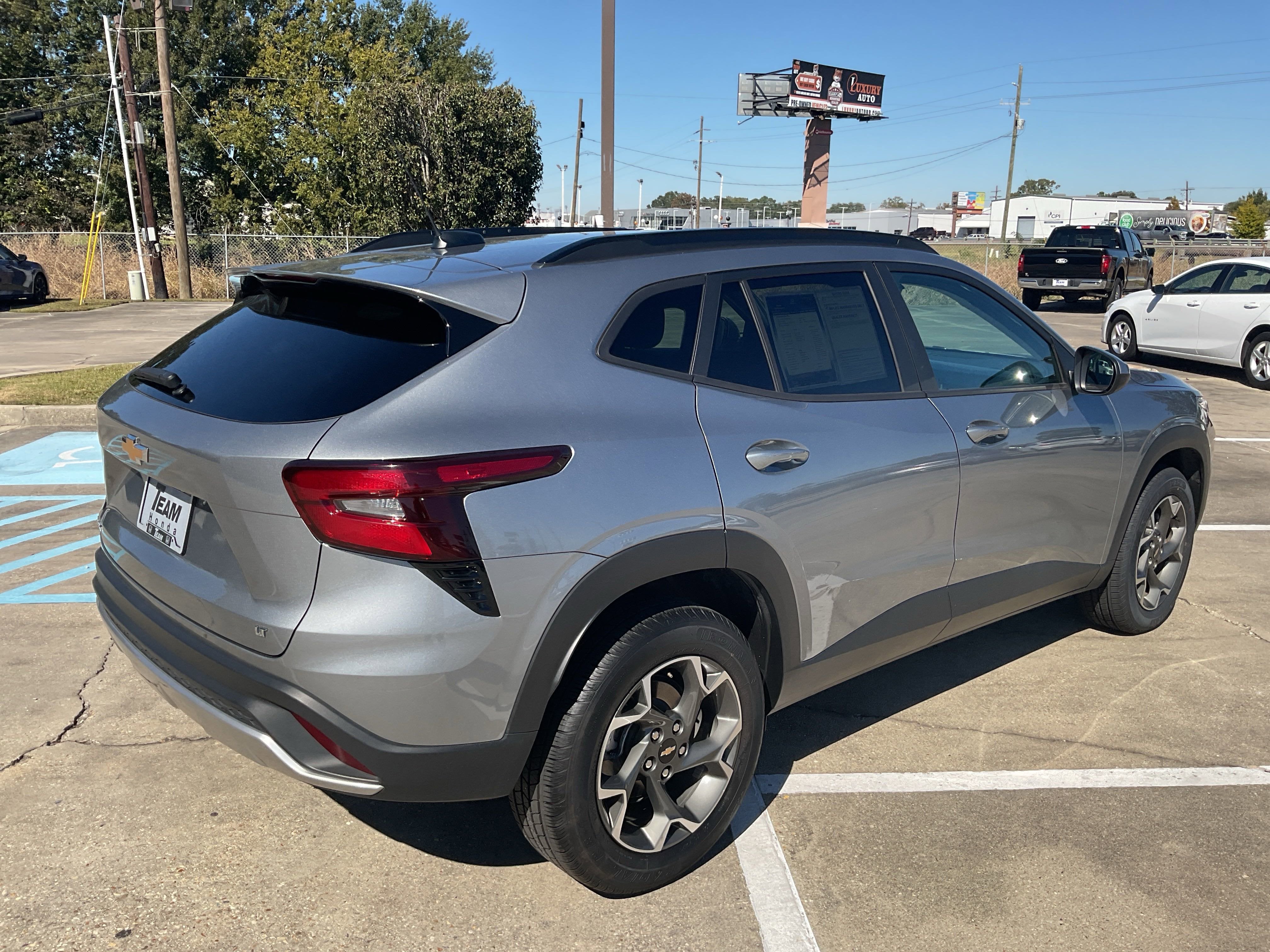 2024 Chevrolet Trax LT