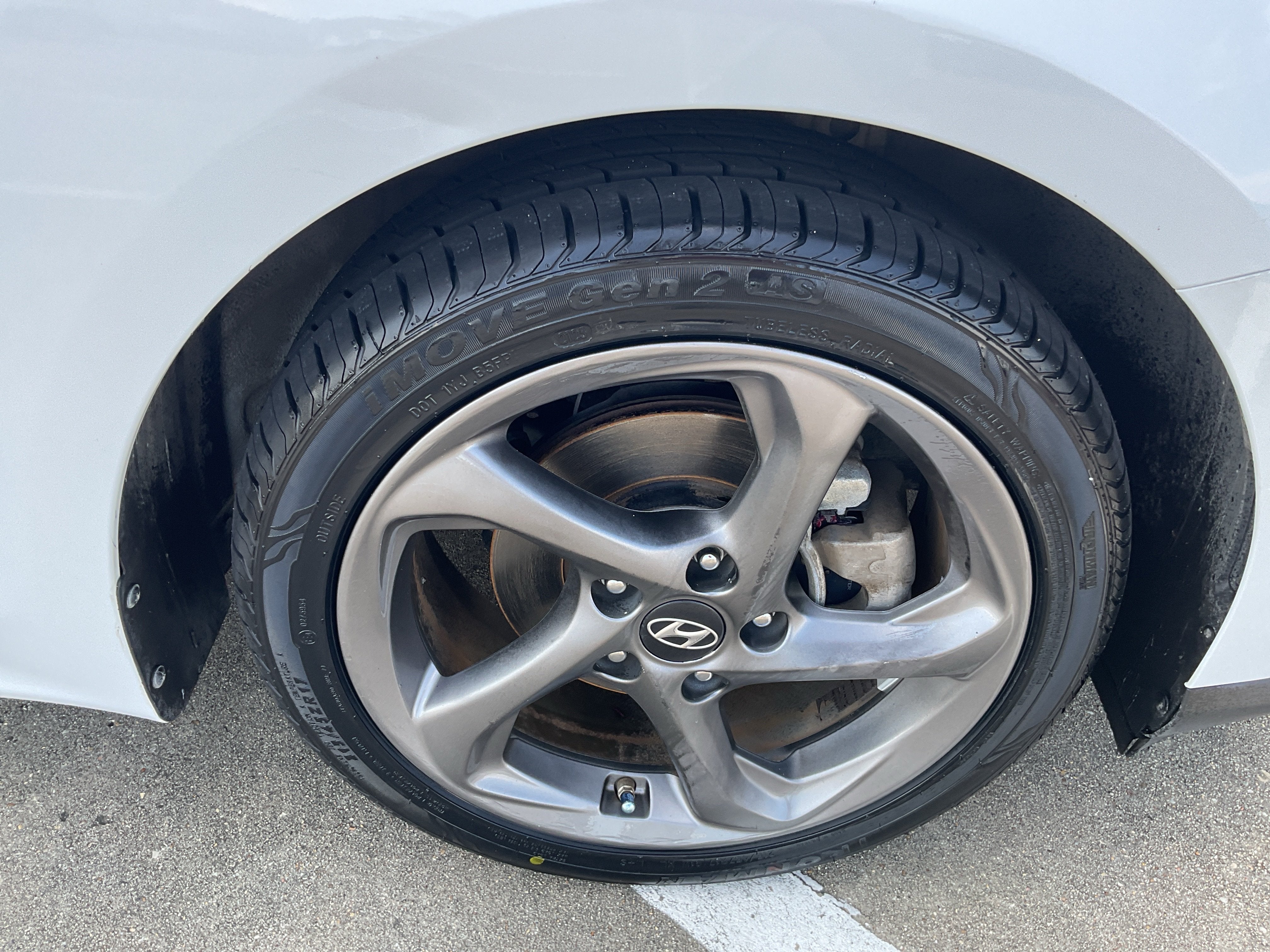 2019 Hyundai Veloster 2.0