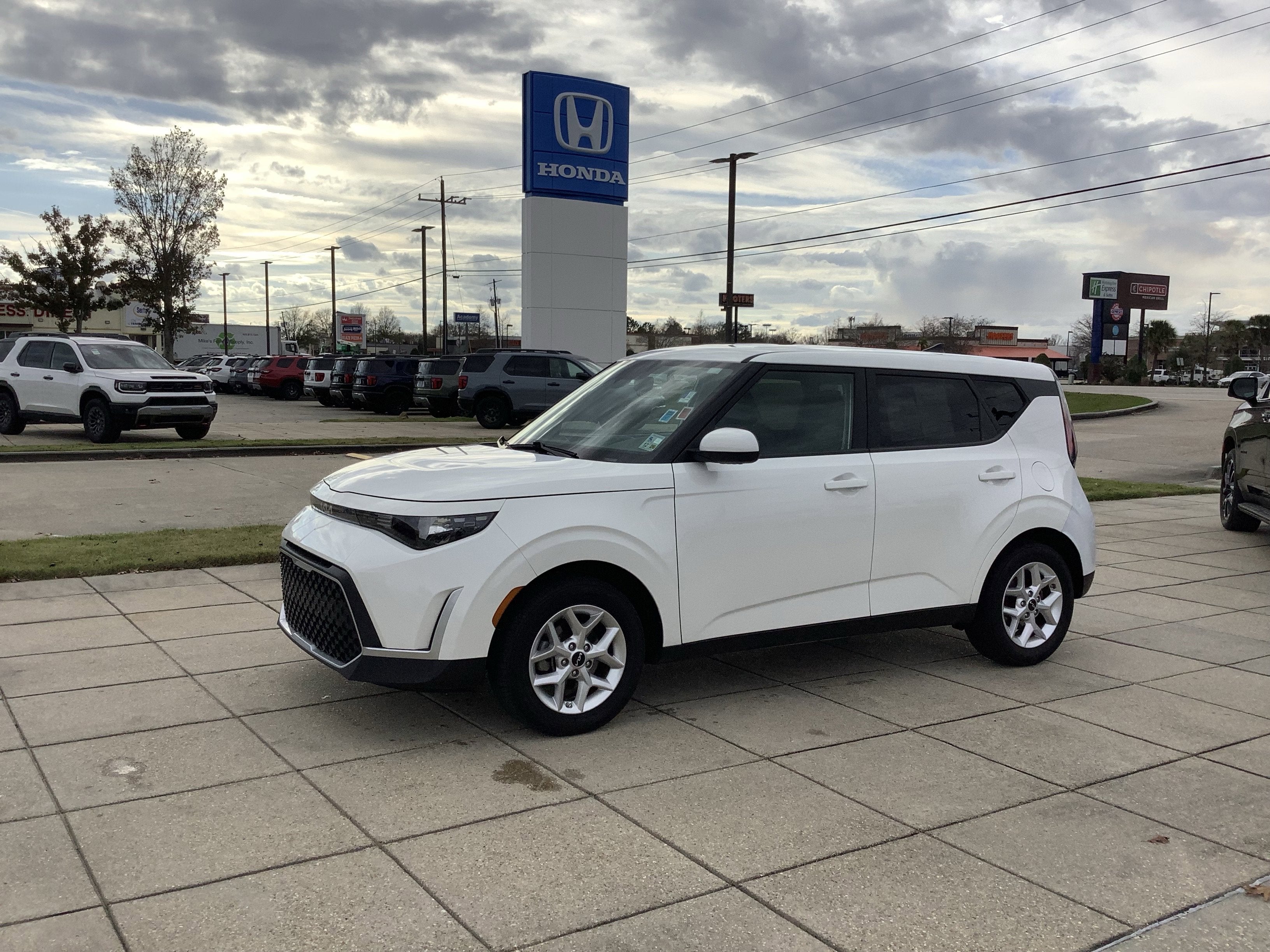2024 Kia Soul LX