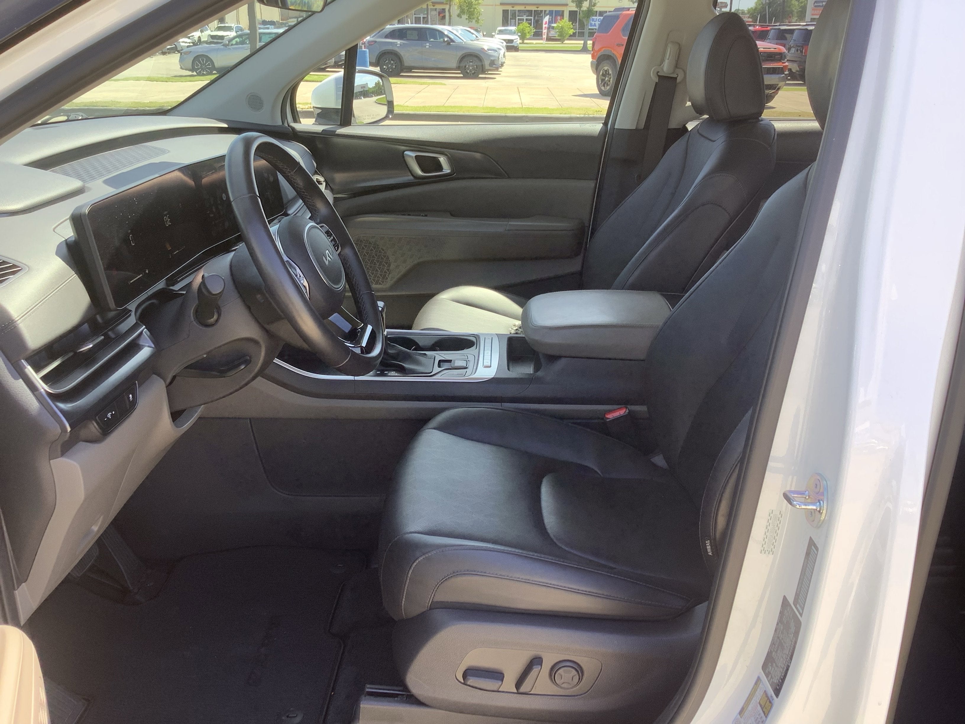 2025 Kia Carnival LXS