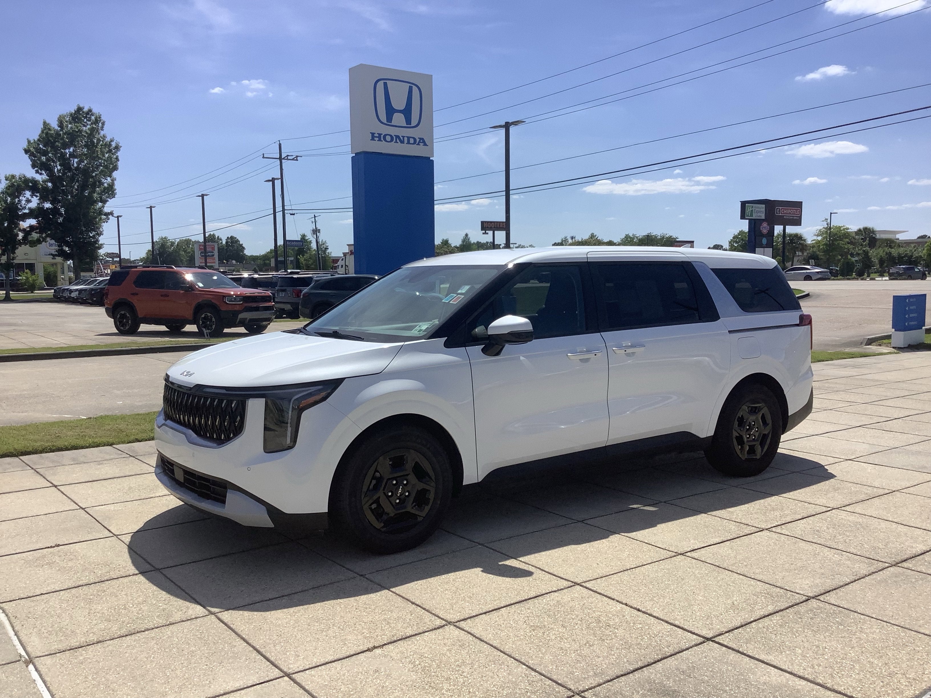 2025 Kia Carnival LXS
