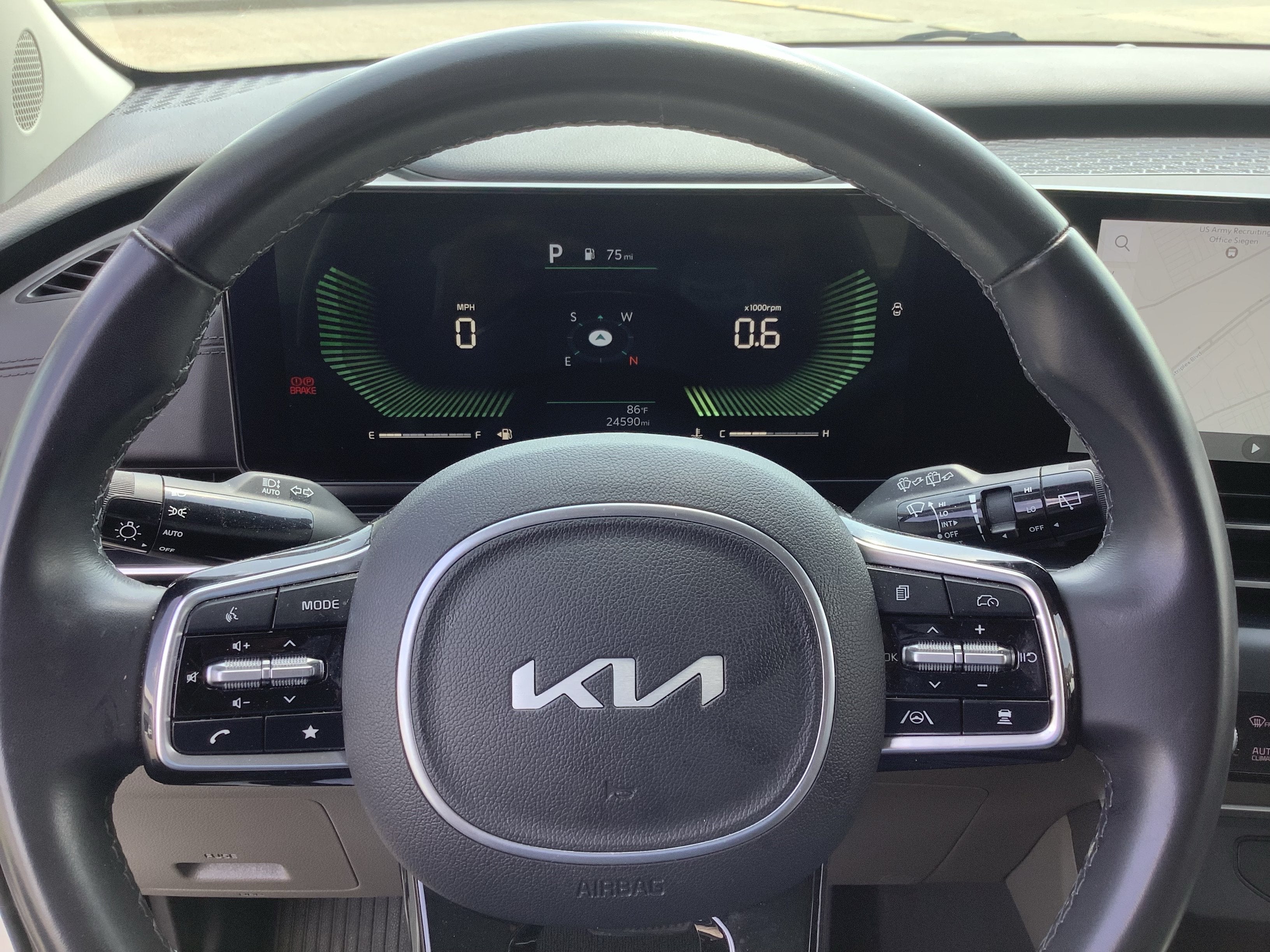 2025 Kia Carnival LXS