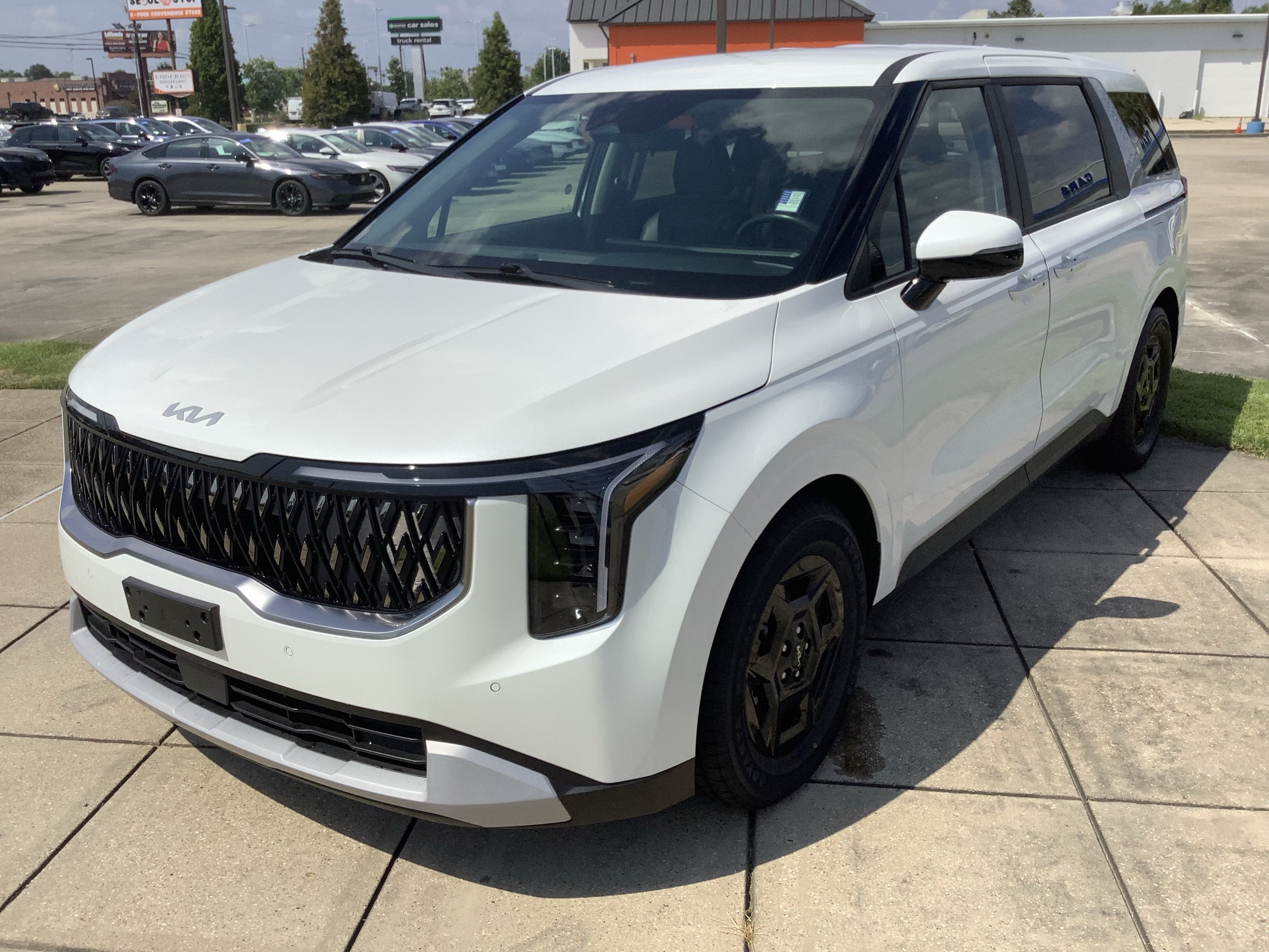2025 Kia Carnival LXS