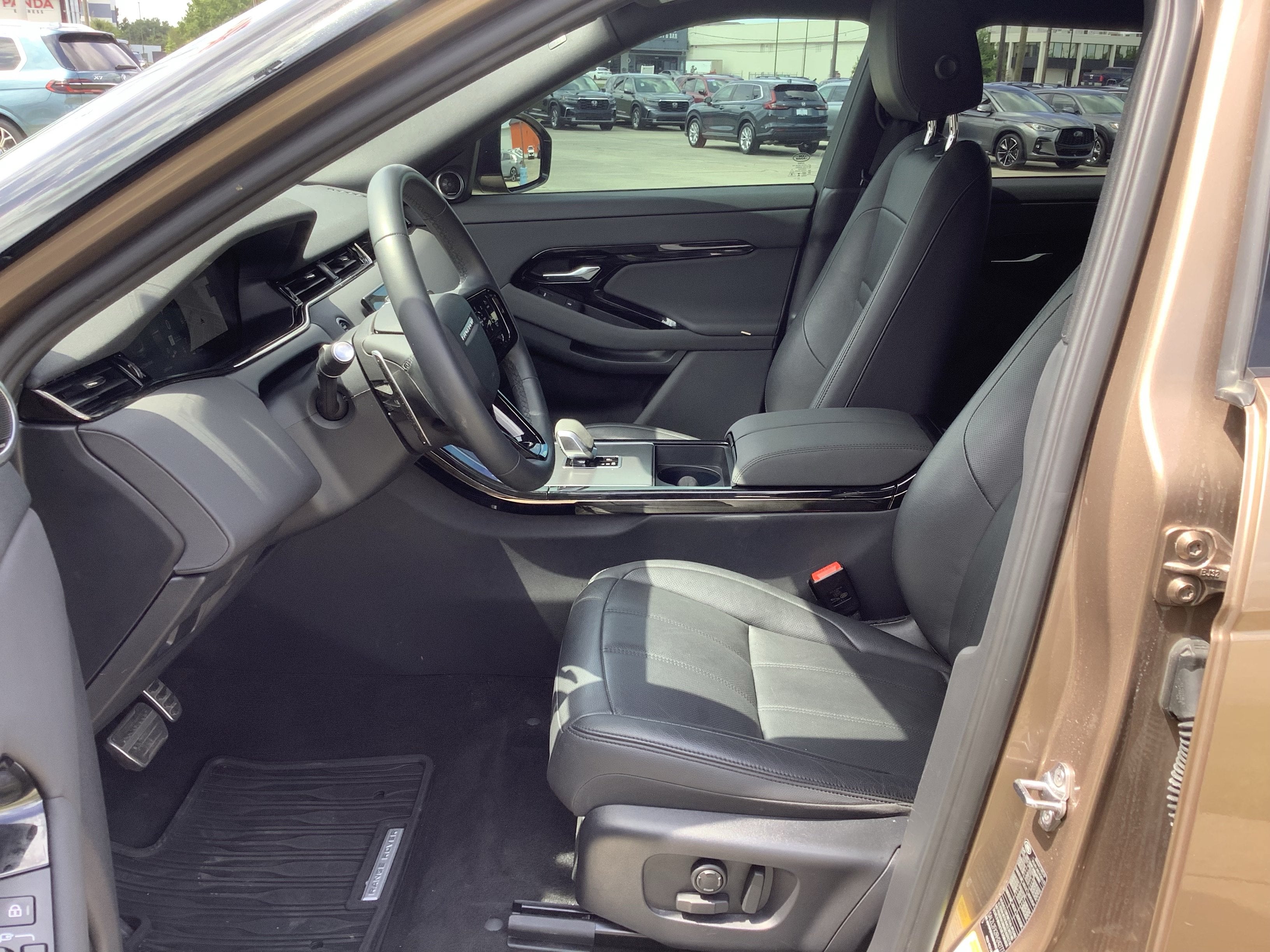 2024 Land Rover Range Rover Evoque Dynamic SE