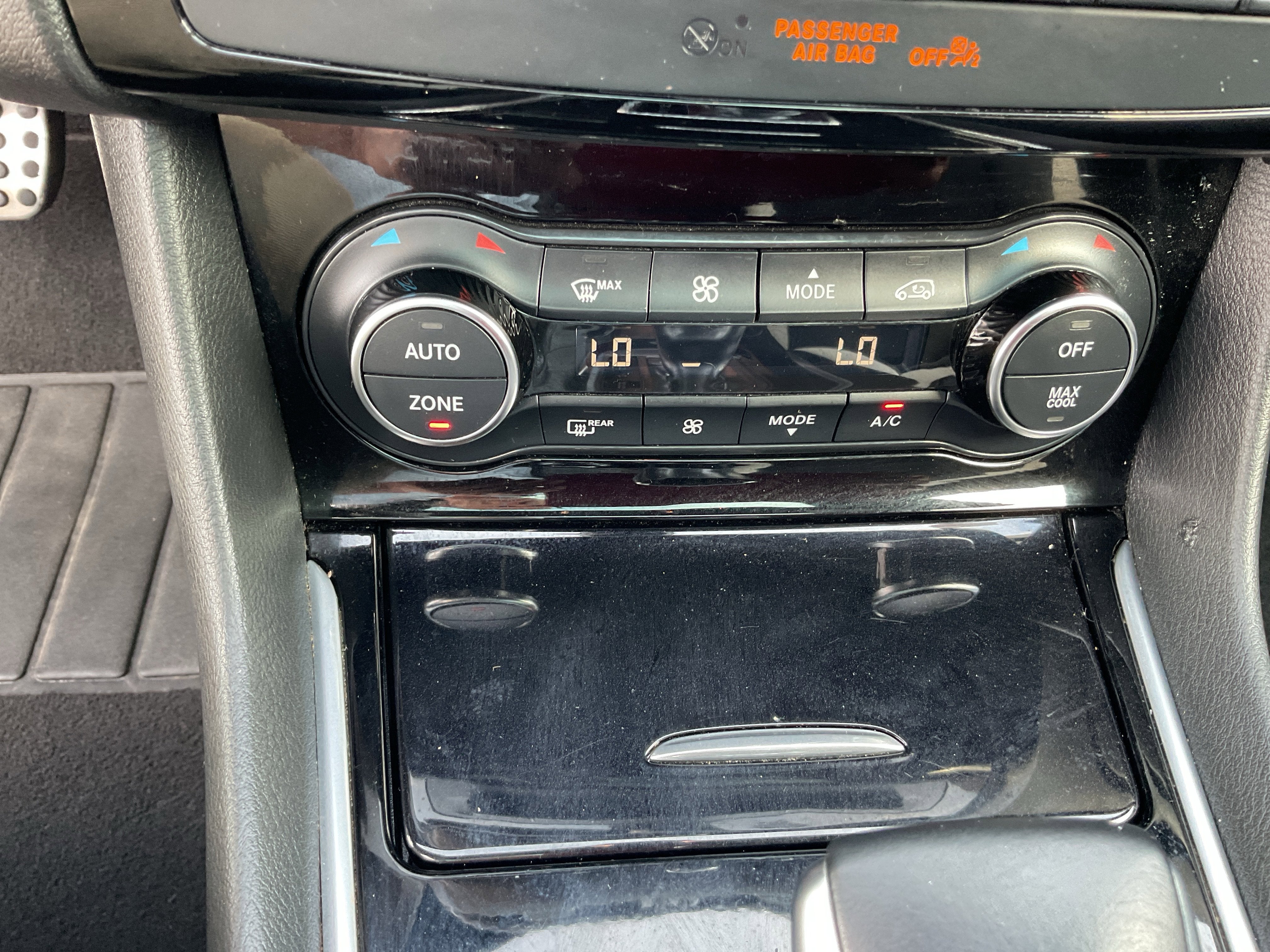 2019 INFINITI QX30 SPORT