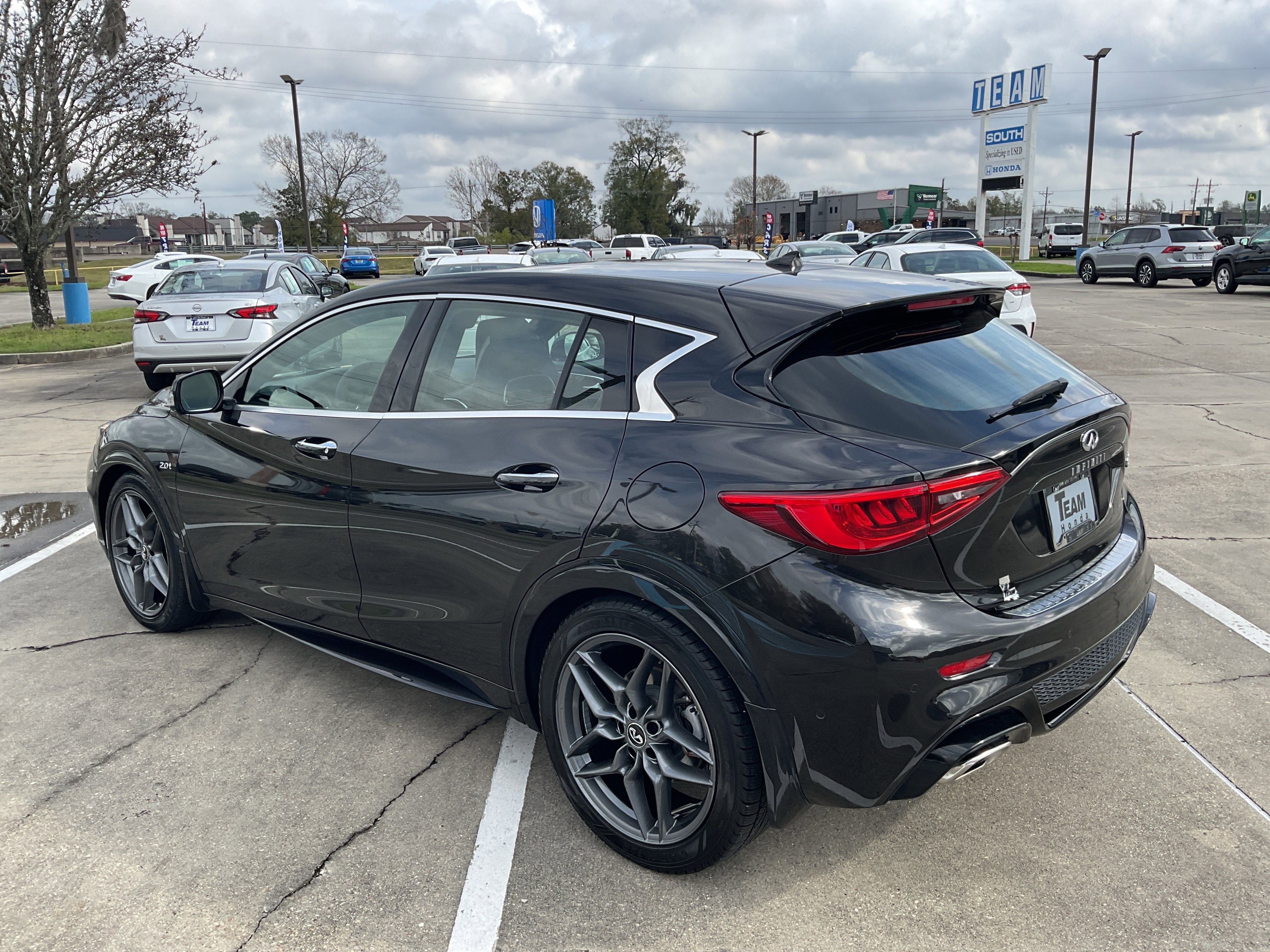 2019 INFINITI QX30 SPORT