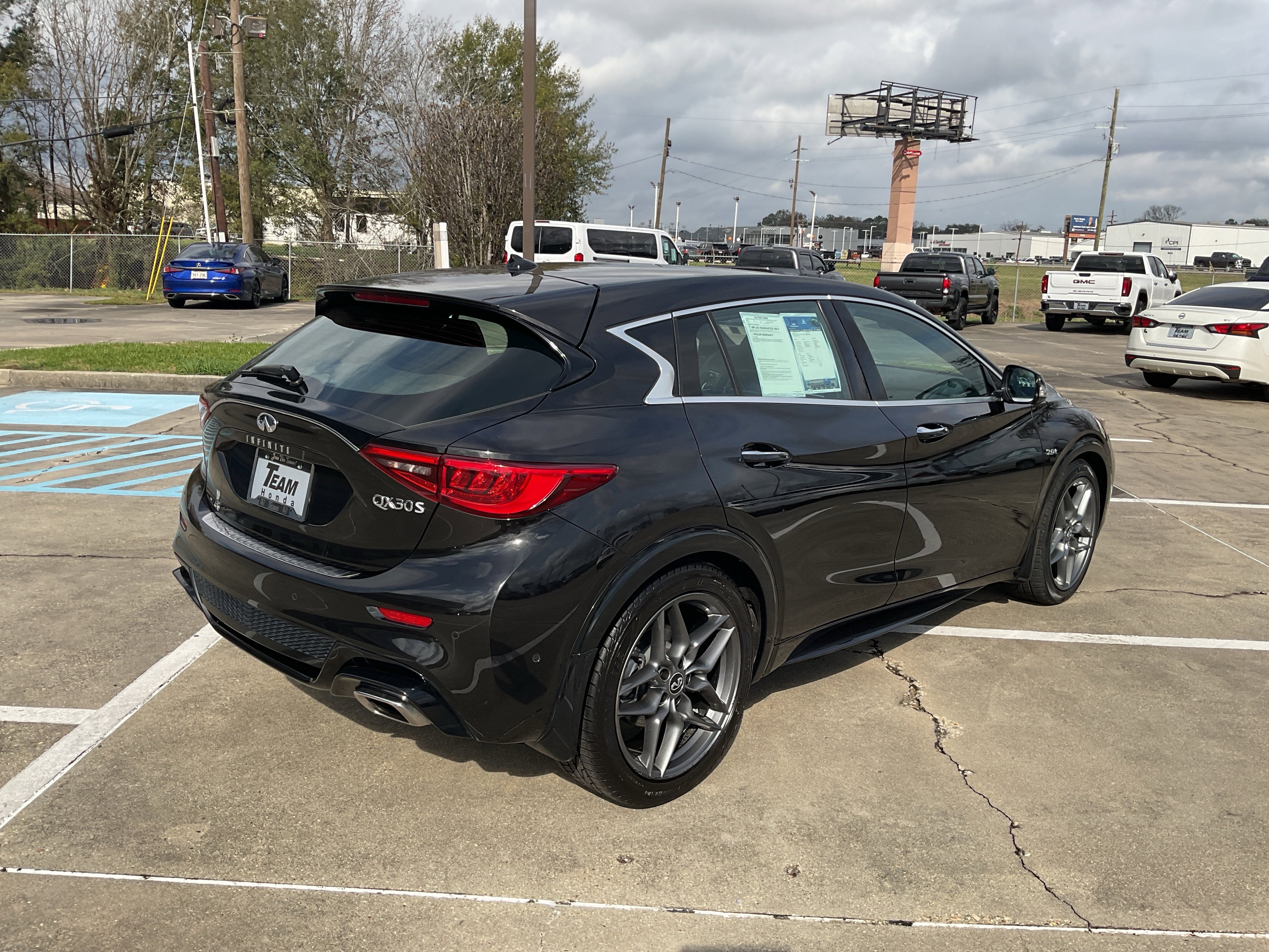 2019 INFINITI QX30 SPORT